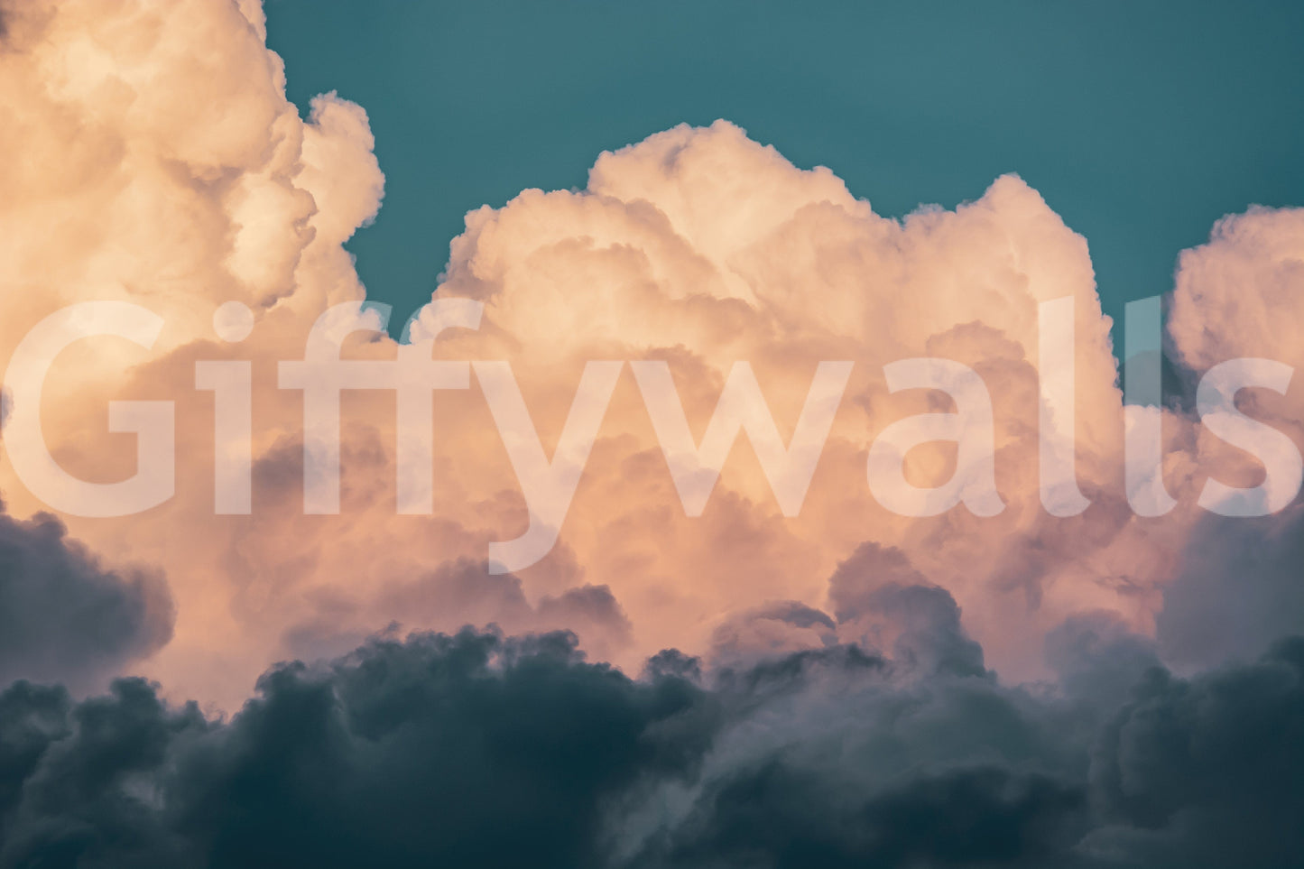 A detail of the warm tones in the sky.