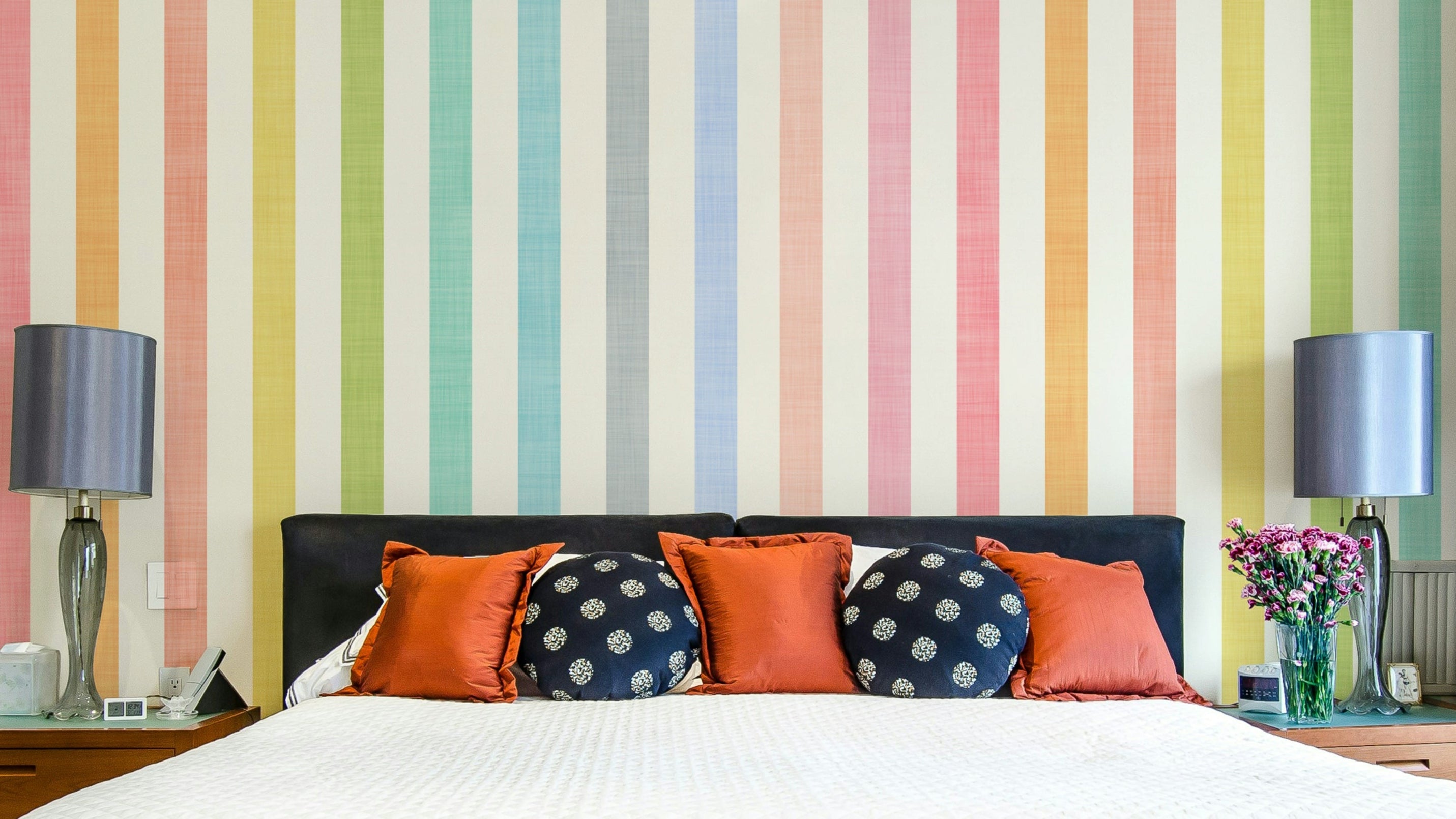 Pastel Rainbow Stripe Wallpaper – Soft & Colorful Design