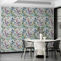 Elegant botanical wallpaper with leaf motifs

