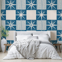 Vintage-inspired starburst quilt block wallpaper motif

