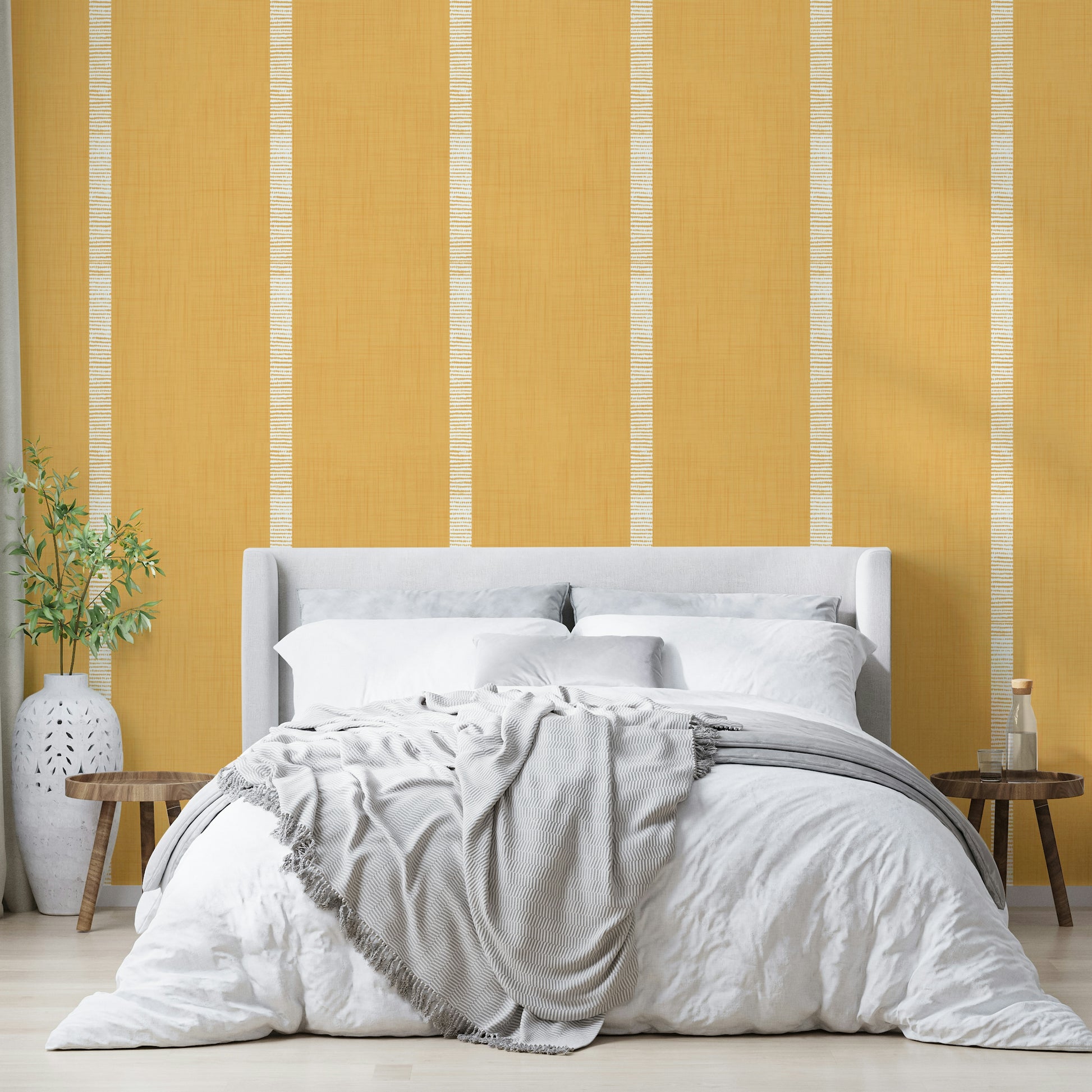 Natural golden wallpaper look

