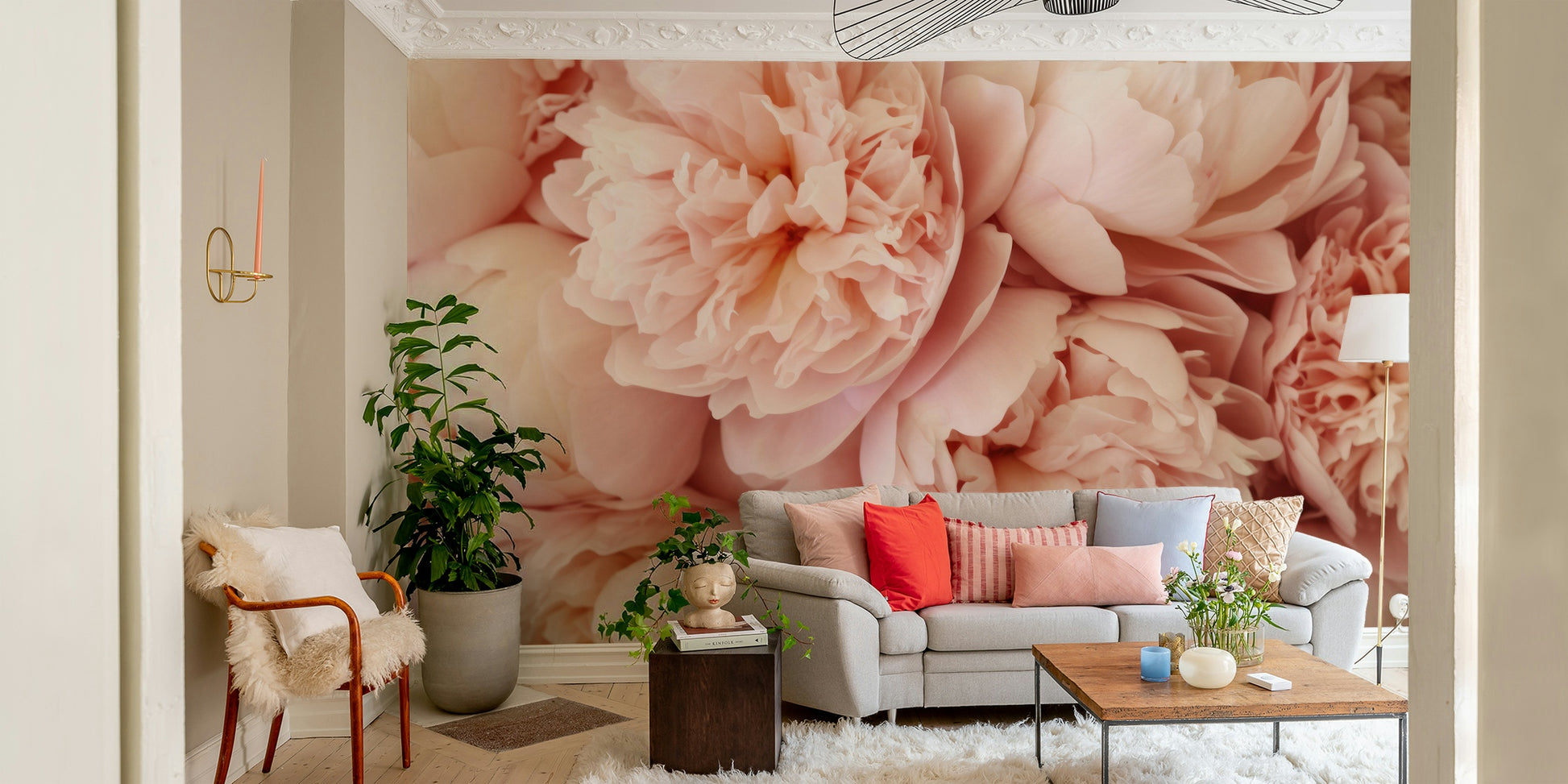 Light background floral wallpaper

