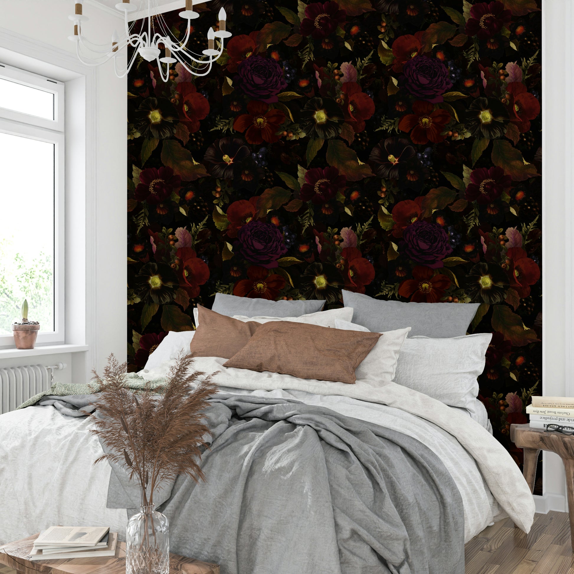 Gothic florals wallpaper with heritage glamour

