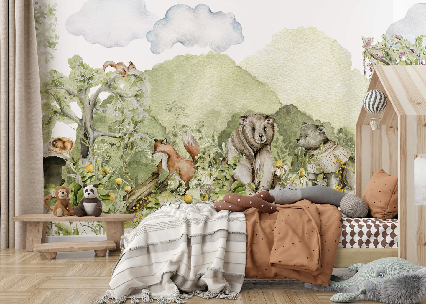 Woodland animals mural wallpaper for kids

