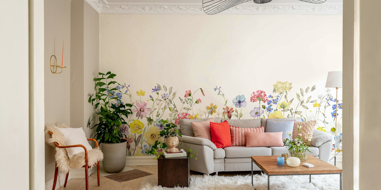 Watercolor Wildflower Meadow wall mural

