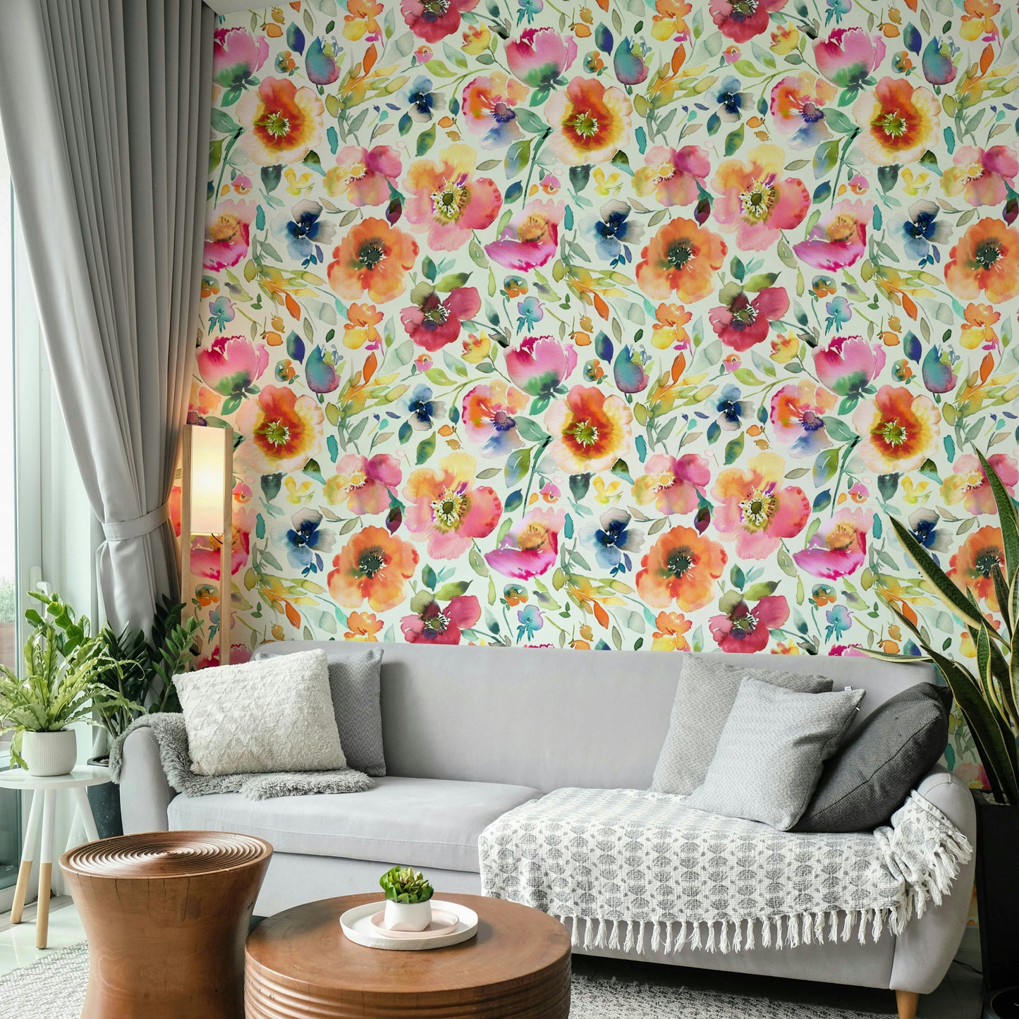 Wallpaper with abstract poppy flowers in 70s-inspired orange tones.


