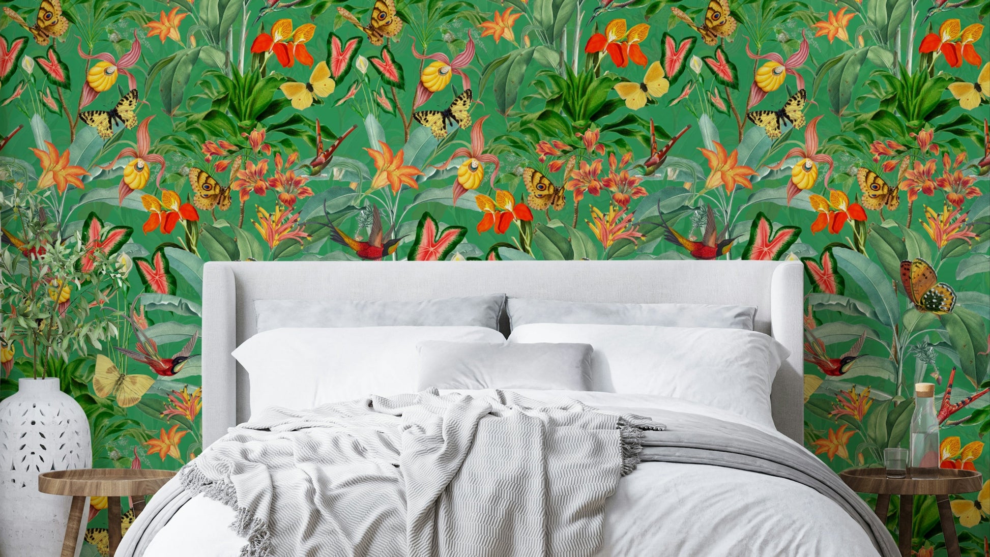 Emerald Enchantment Tropical Botanical wallpaper featuring lush greenery

