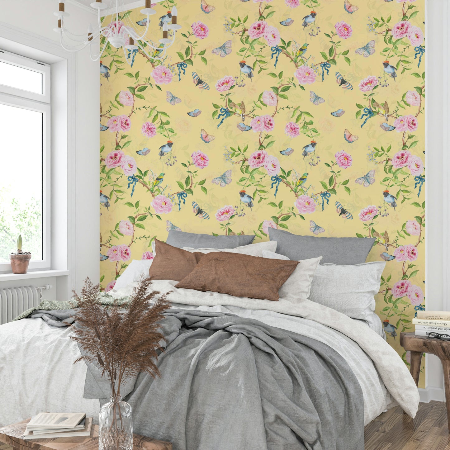 Vintage-inspired chinoiserie wallpaper with delicate bird illustrations.

