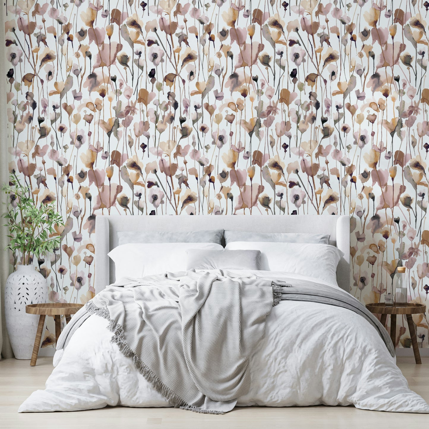 Beige wallpaper with gentle botanical wildflower illustrations.

