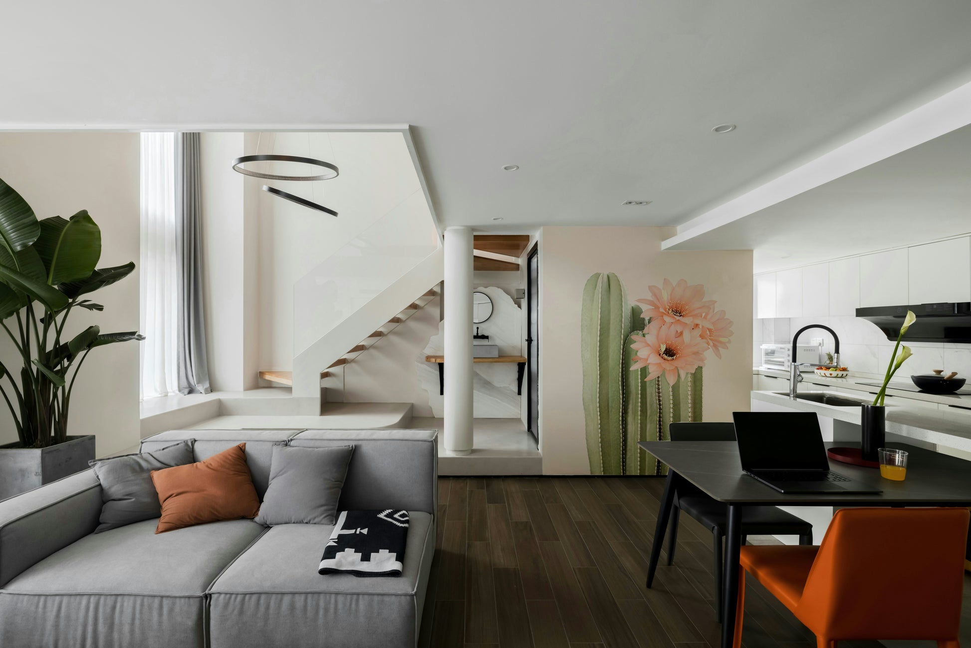 Blooming cactus botanical mural for a bold and beautiful room atmosphere.

