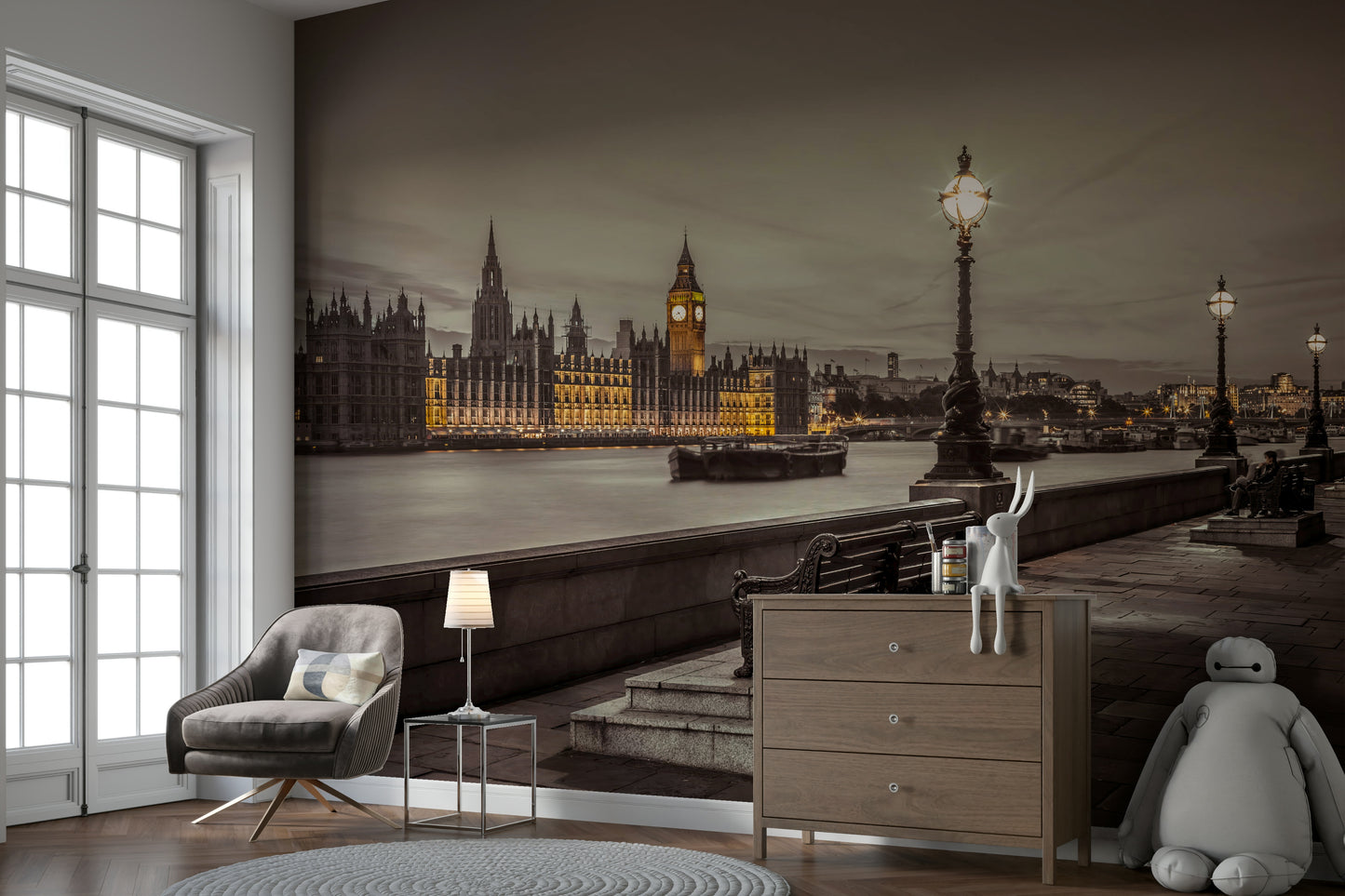 Big Ben and Embankment view captured in wall mural form.

