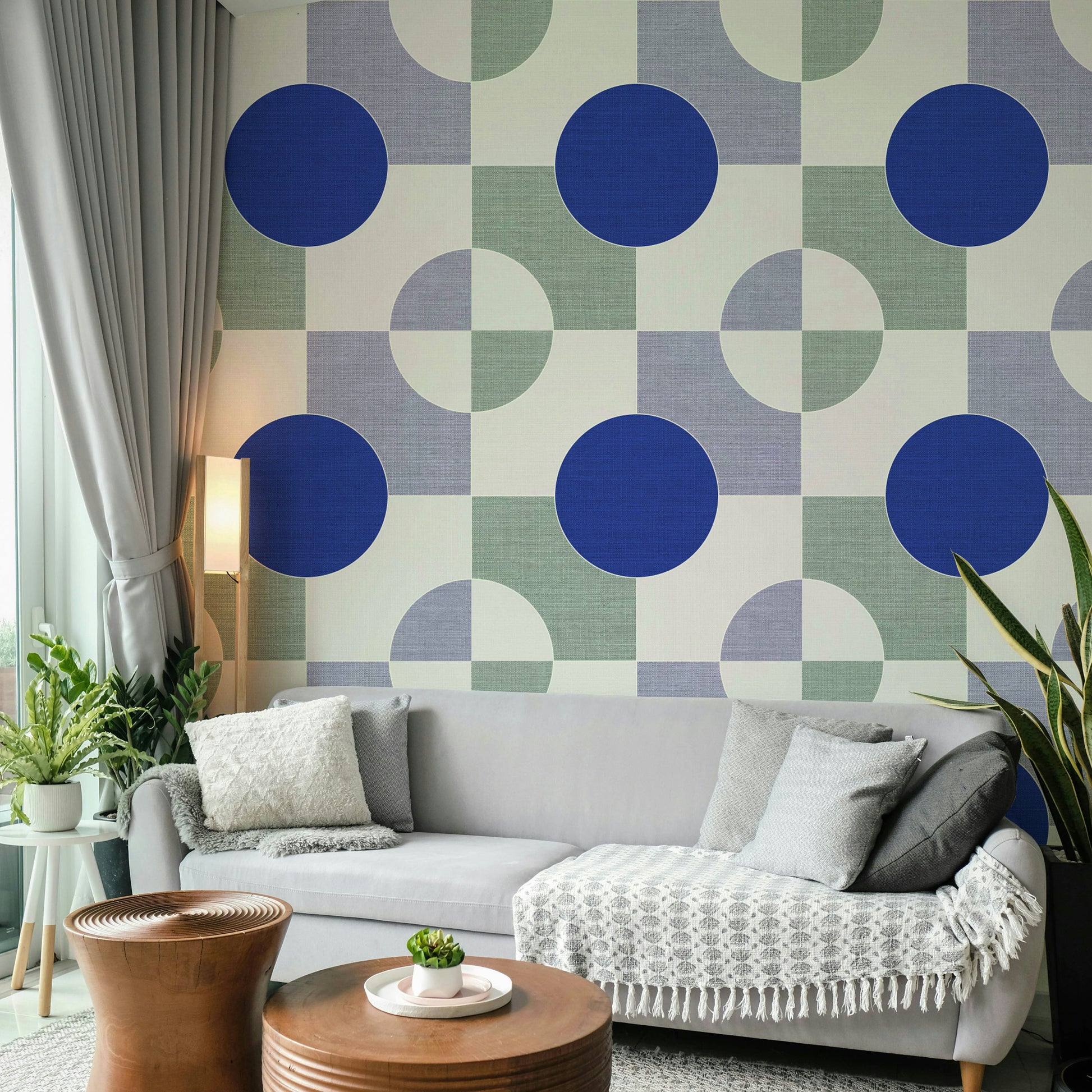 Soft geometric wall design in a hallway setting

