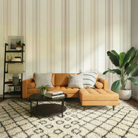 Easy-to-apply striped wallpaper


