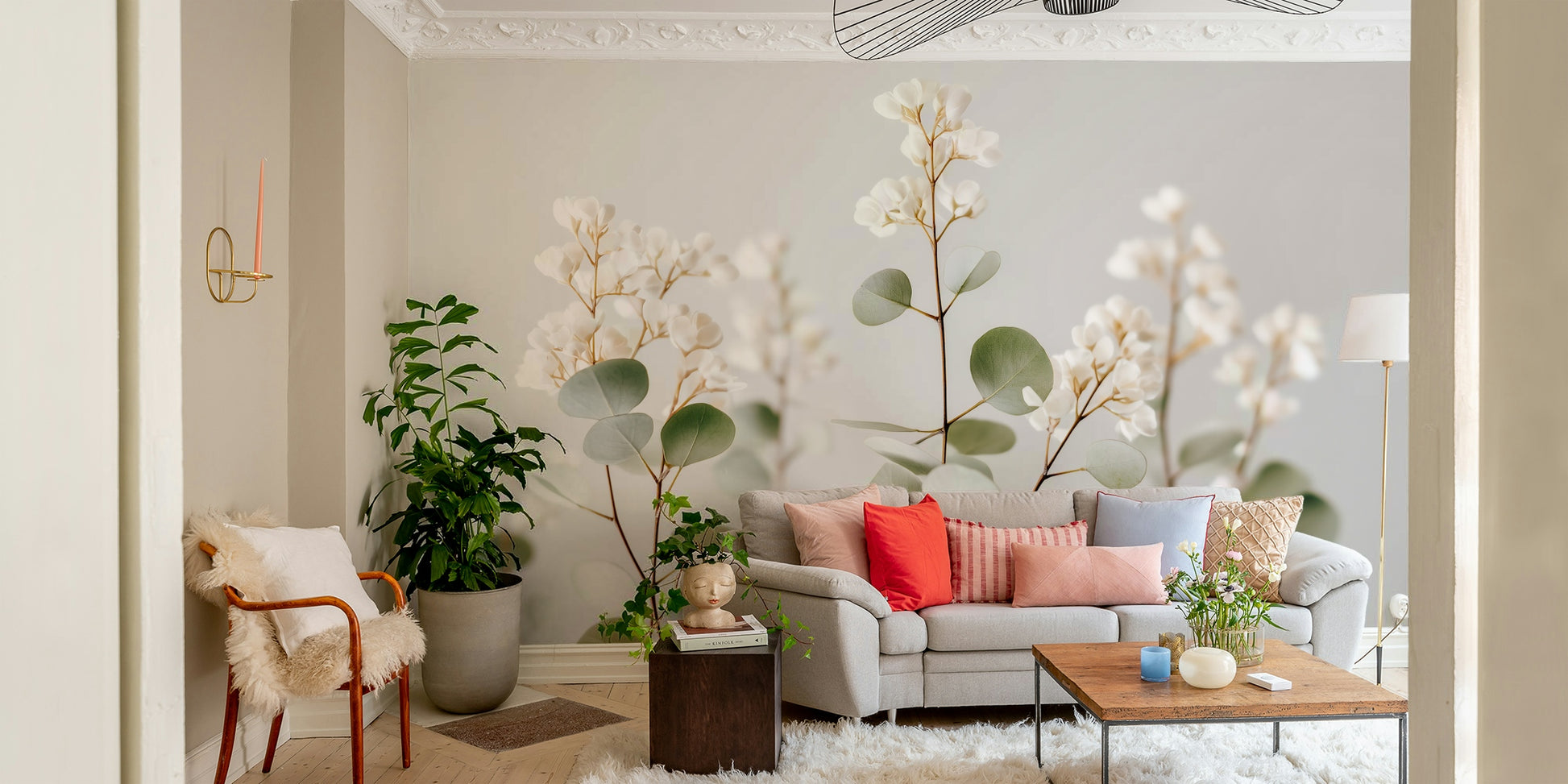 Gentle flower pattern in light tones

