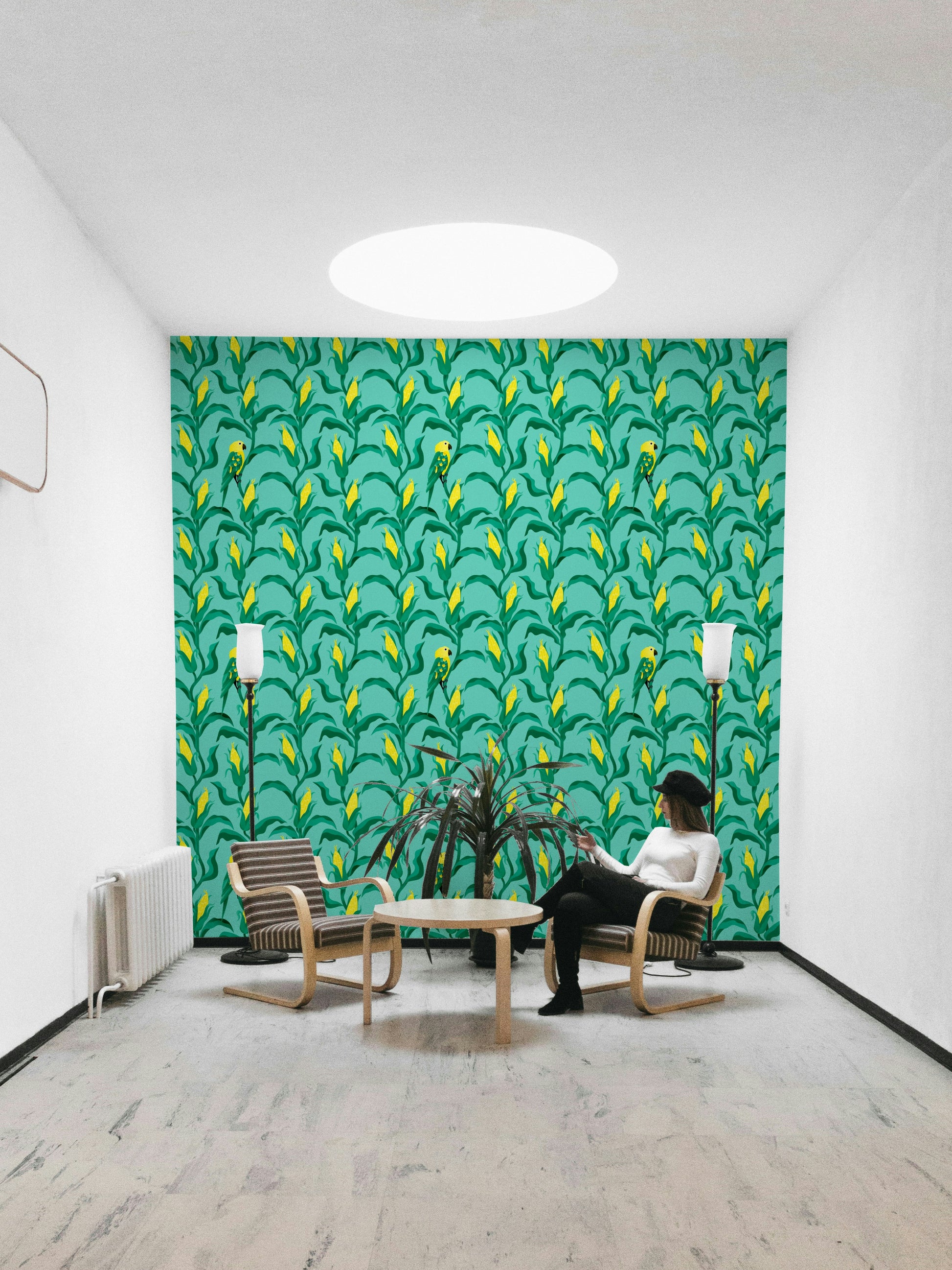 Lively parrot-themed wallpaper for walls


