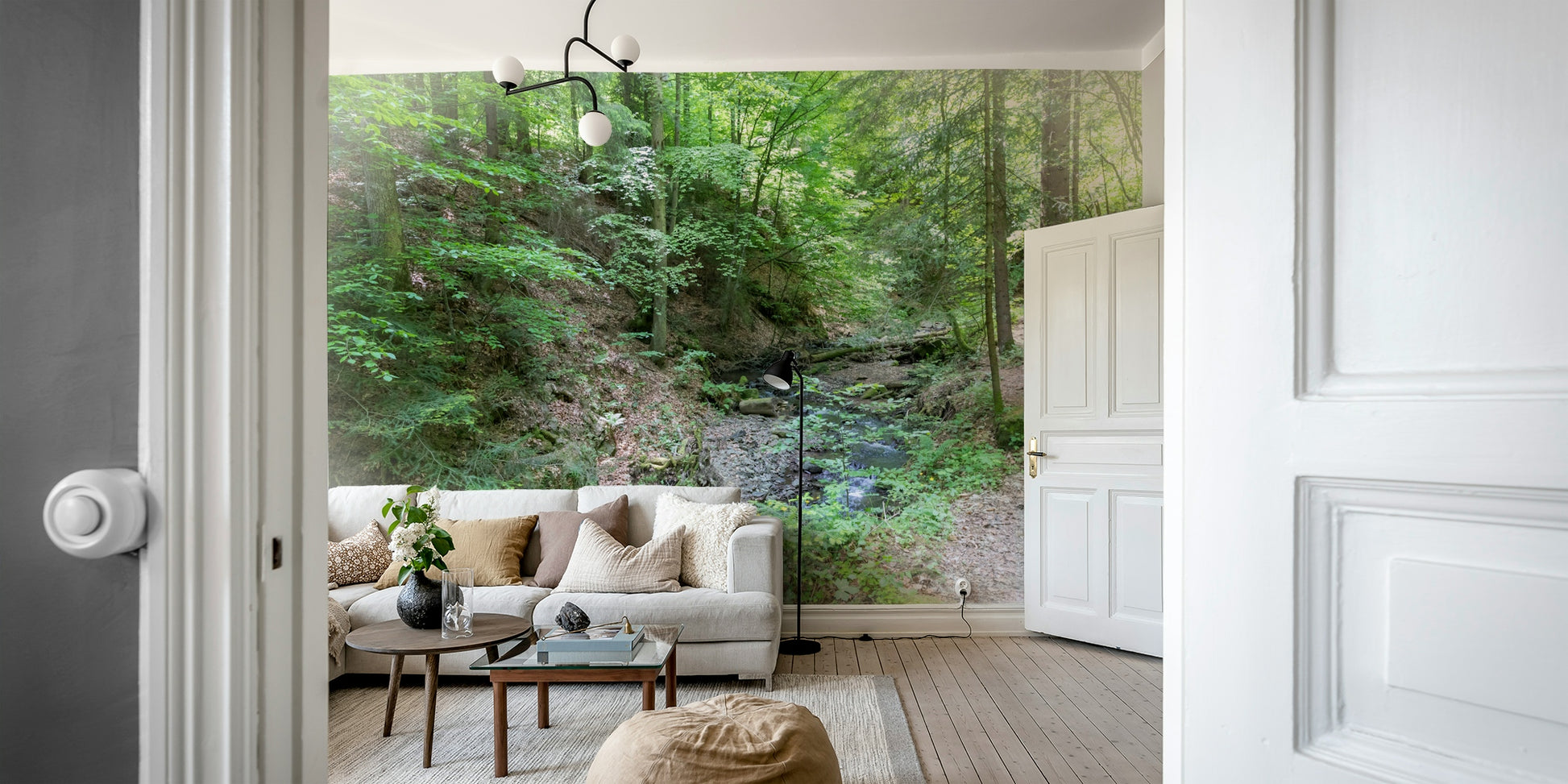 Creates a refreshing and quiet atmosphere.

