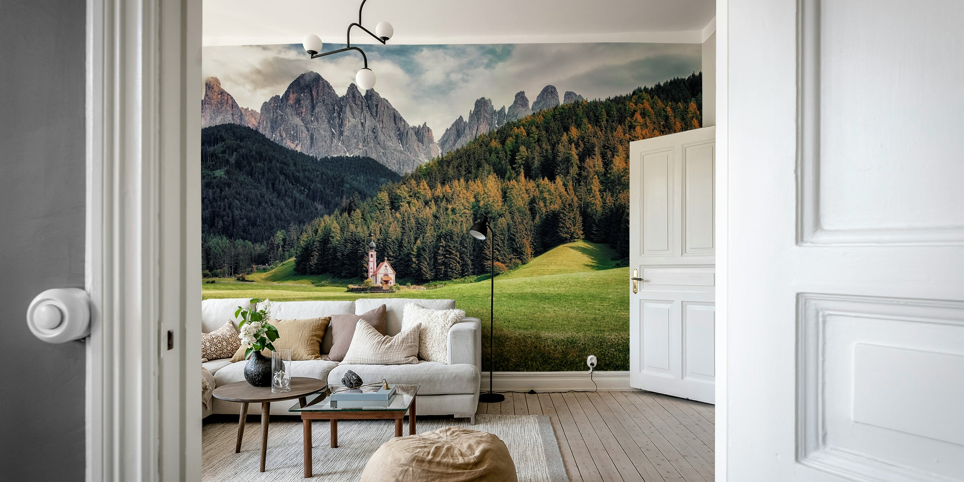 A classic Alps landscape wallpaper for walls.

