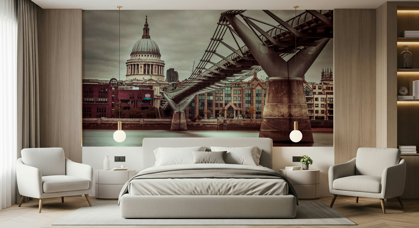 Powerful wallpaper for walls image showing iconic London river crossing.