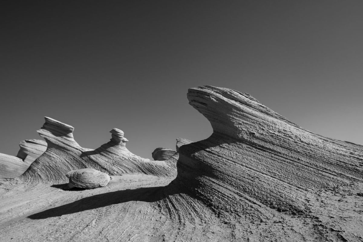 UAE Desert Rock Wallpaper murals in your room — zoomed