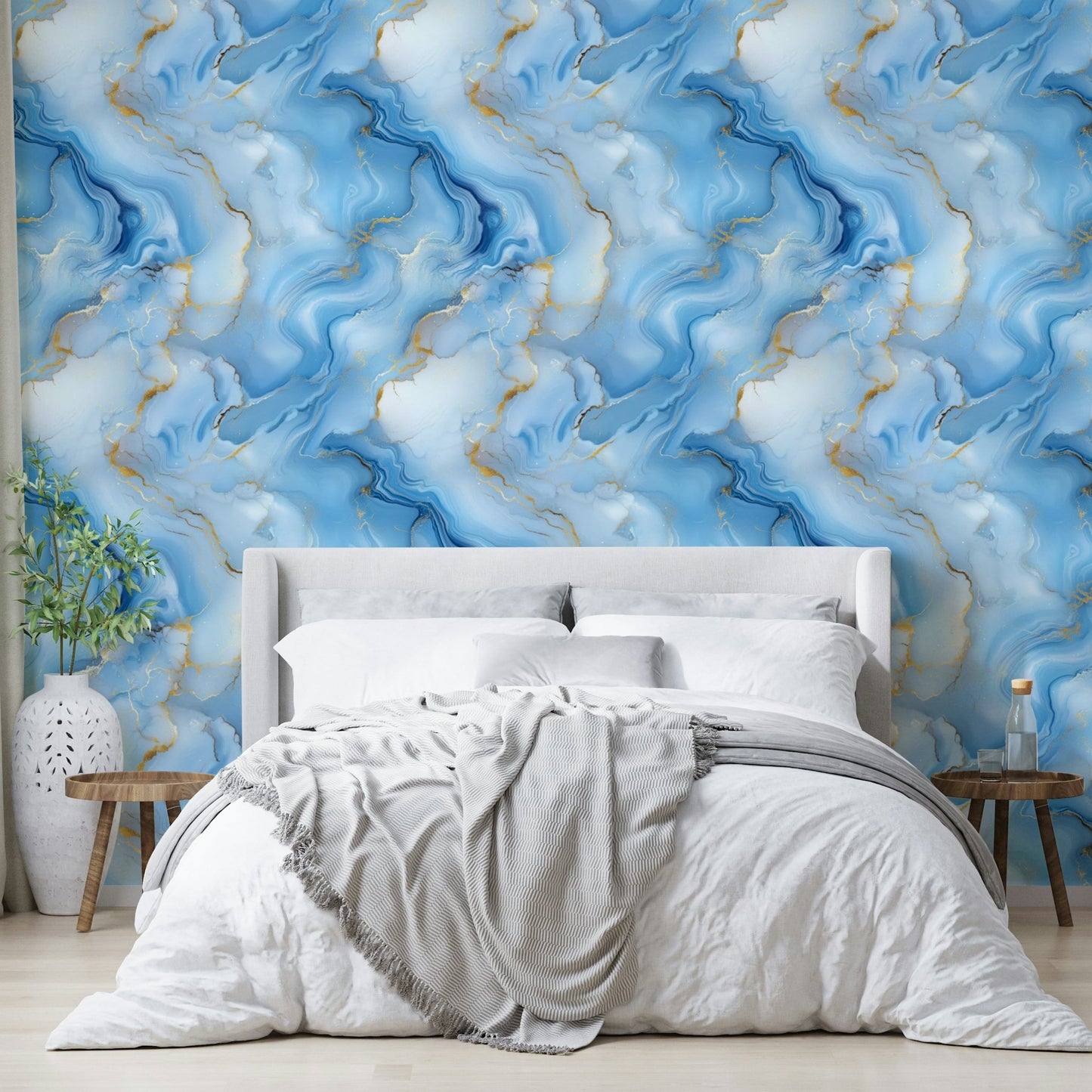 Water-inspired wallpaper with elegant gold veining

