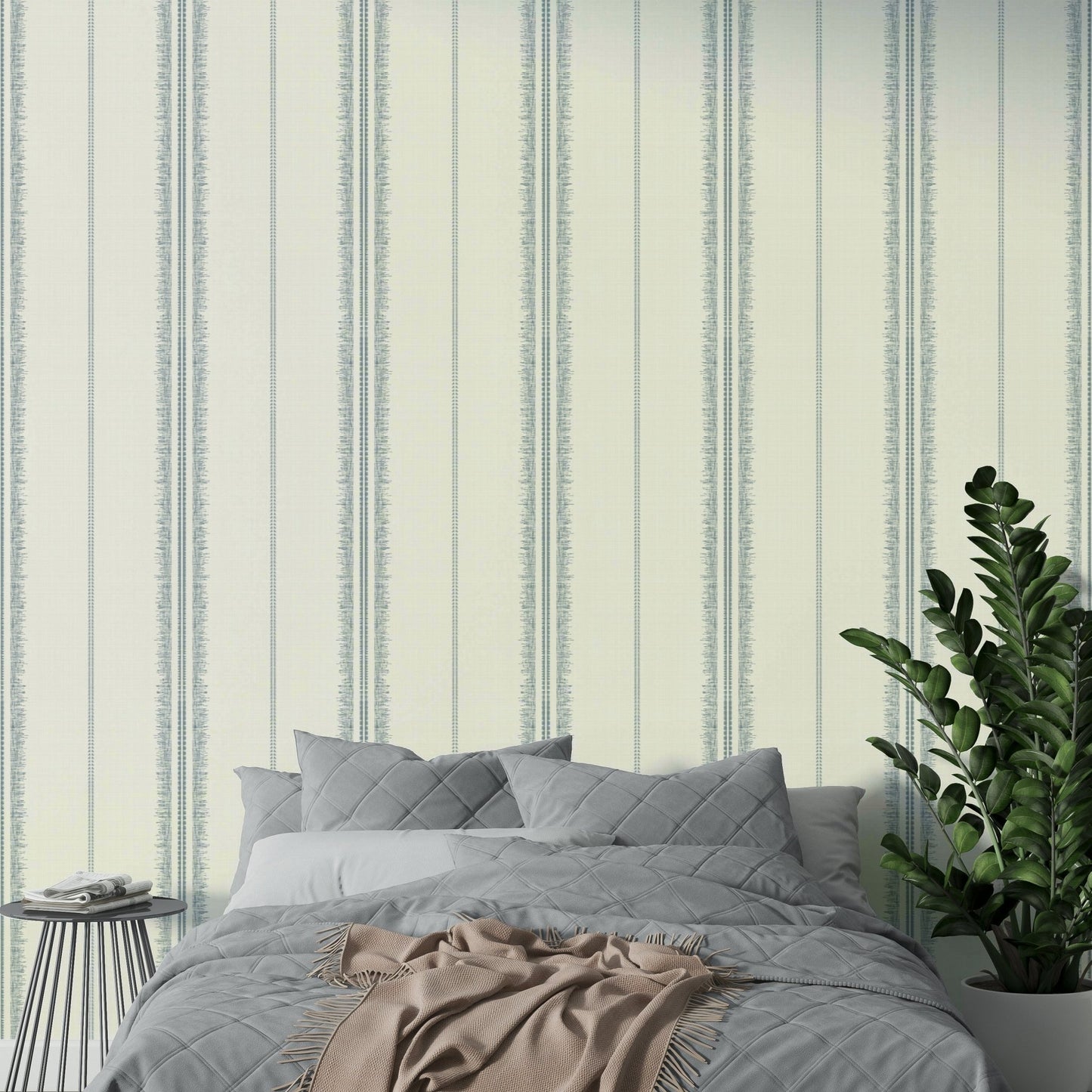 Subtle beige and terracotta stripes
