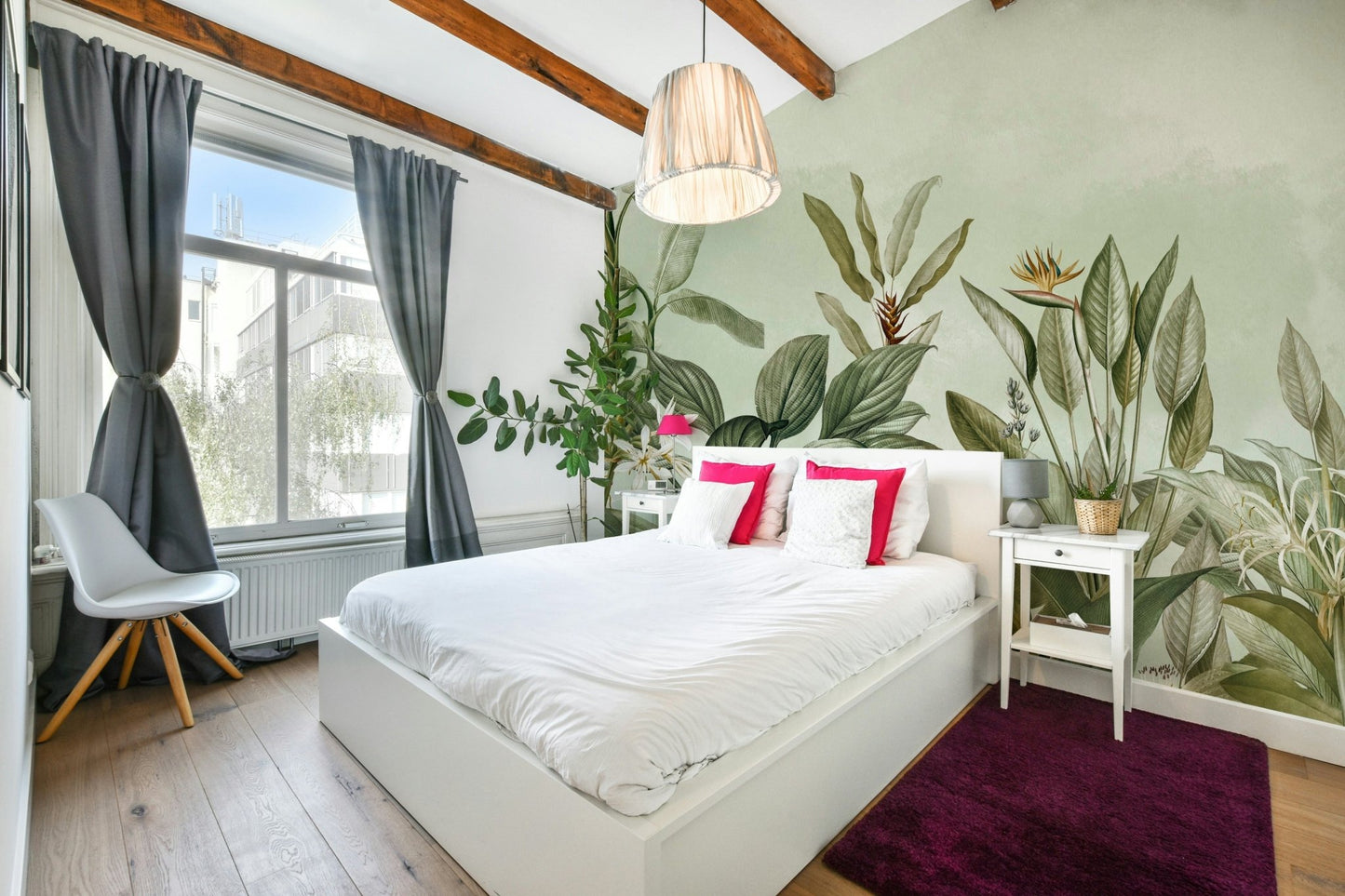 Soft petals, intertwining leaves.

