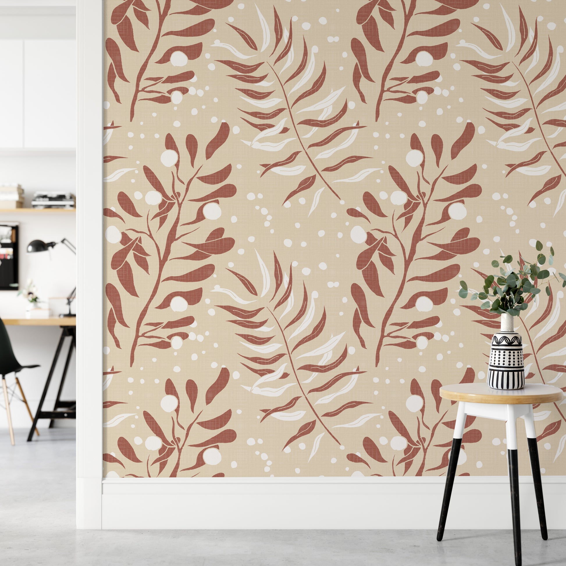 Warm palm frond wallpaper for spa-inspired spaces

