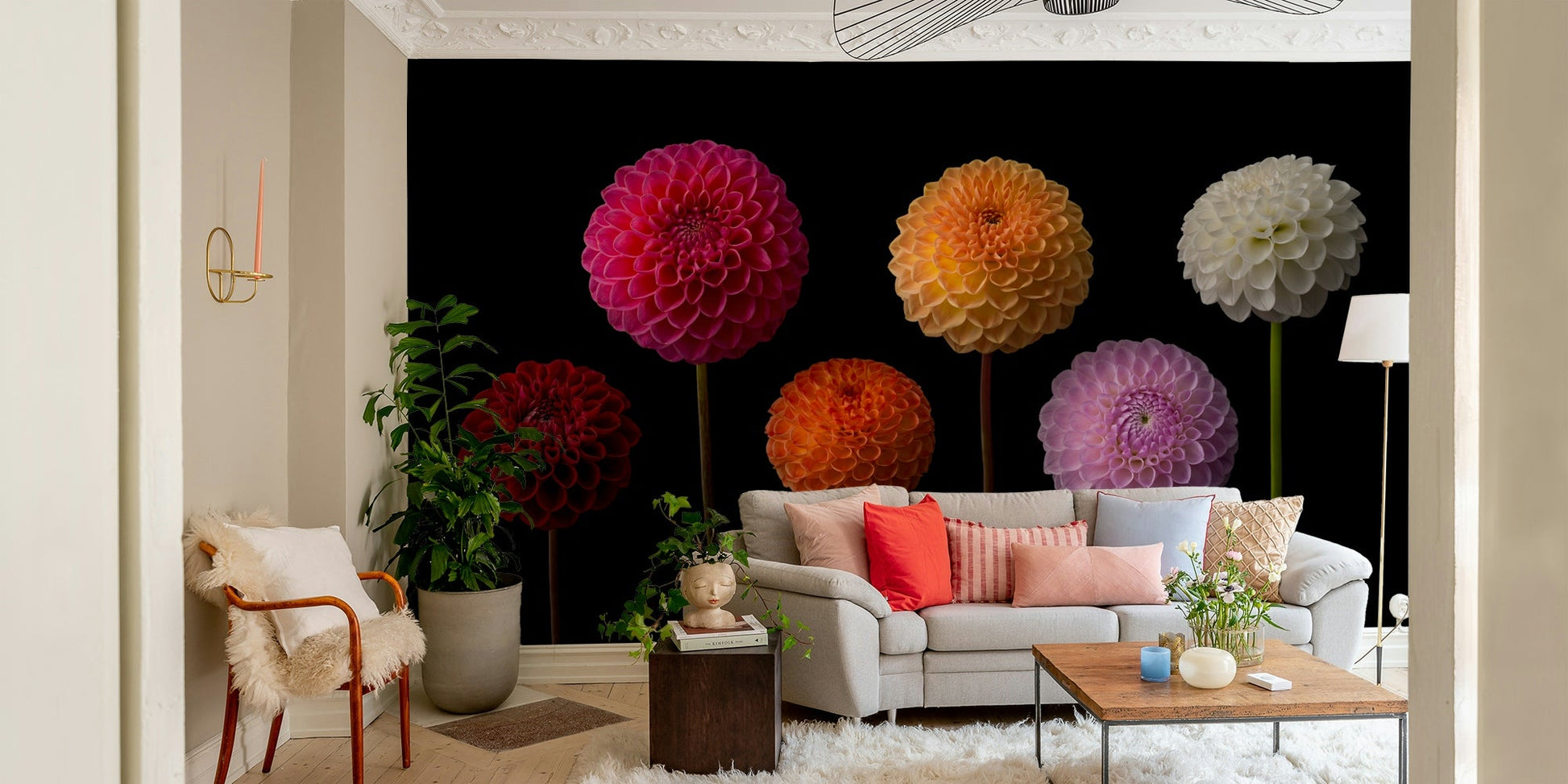 Pink and red flower mural design

