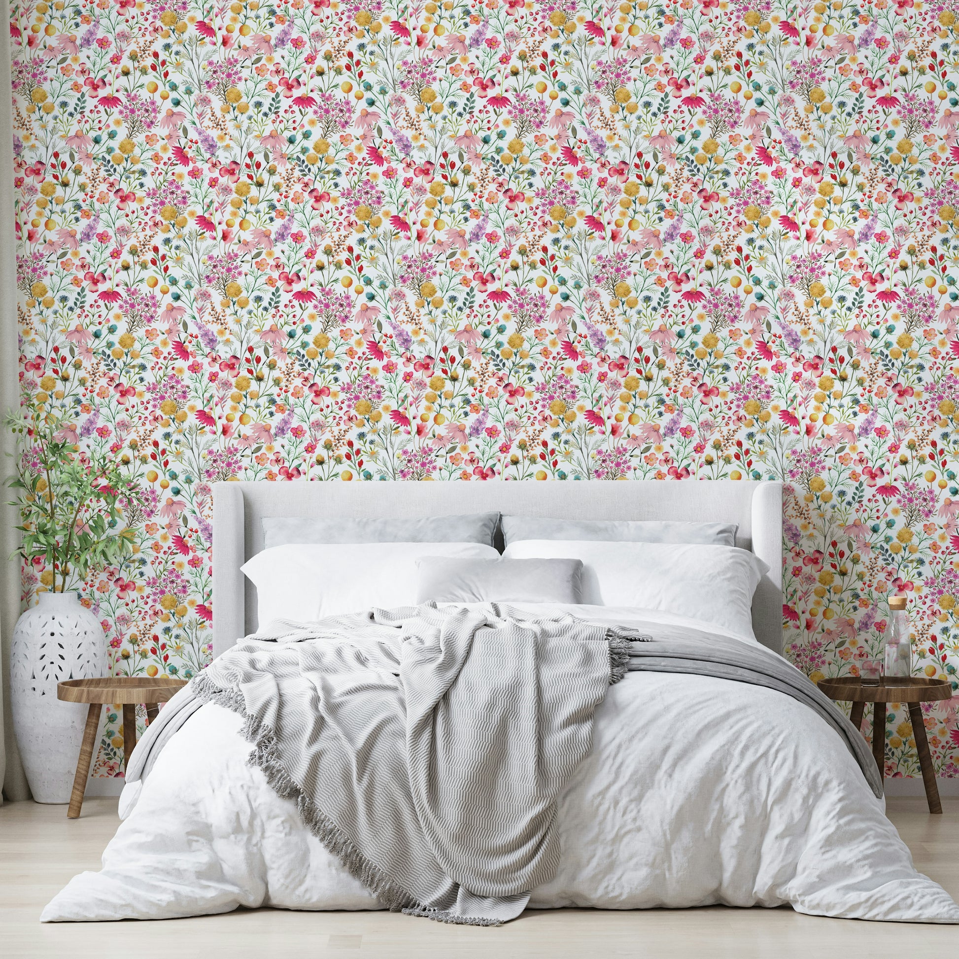 Subtle dry flower wallpaper in earthy tones

