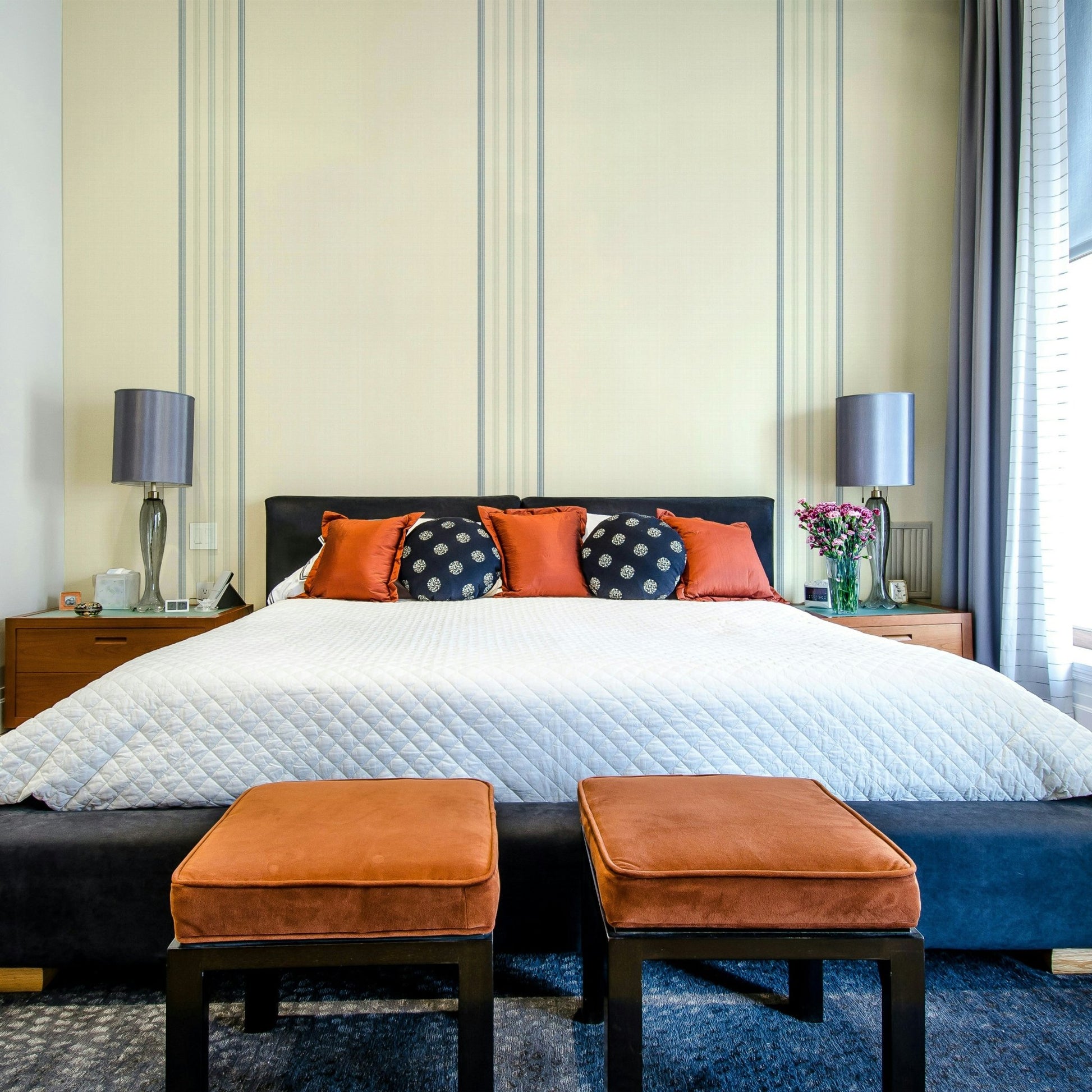 Wallpaper for walls in calm interiors
