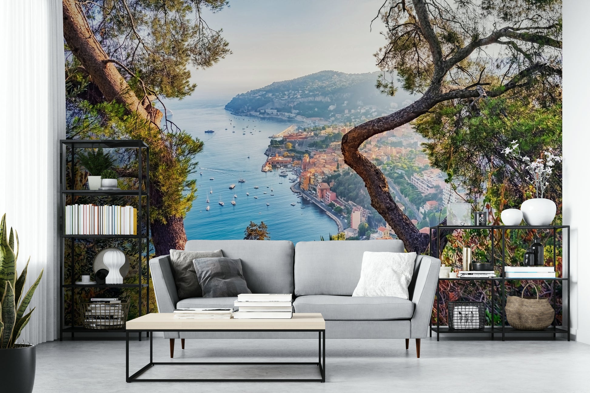 Scenic wallpaper of South of France coastal towns

