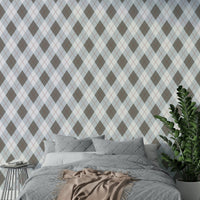 The look is subtle and very graceful.
