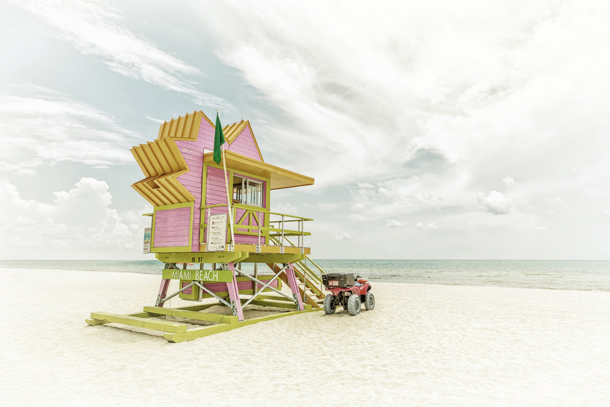 MIAMI BEACH Florida Flair | Vintage Wall Mural in your room — zoomed