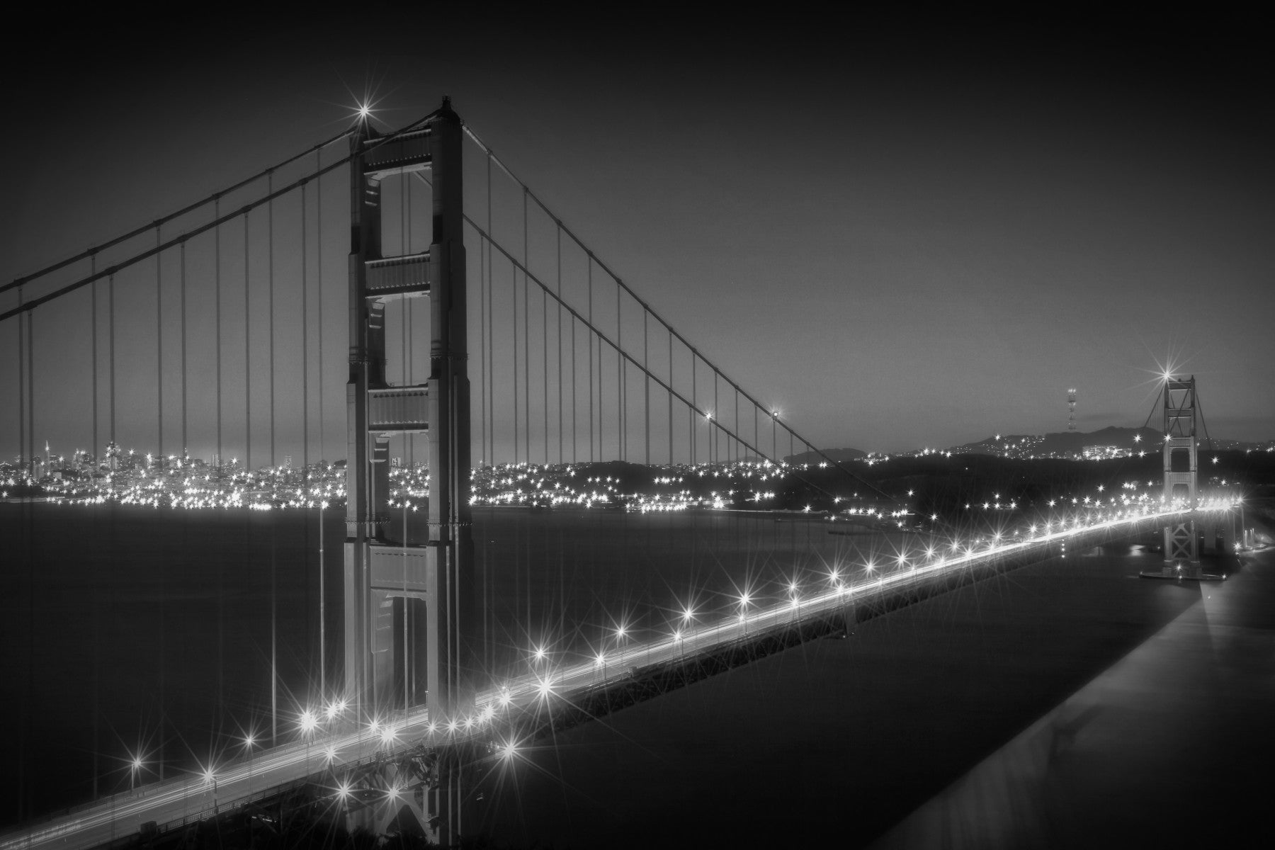 Evening Cityscape of Golden Gate Bridge | Monochrome Wall Mural in your room — zoomed