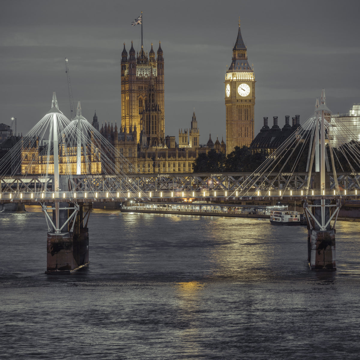 Evening in London Wall Mural in your room