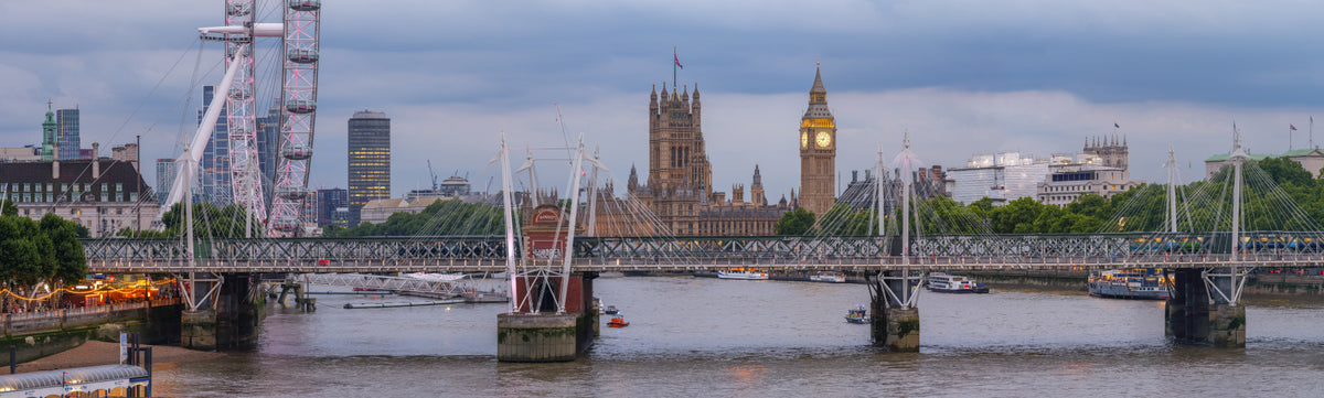 London Evening Glow Wall Mural in your room — zoomed