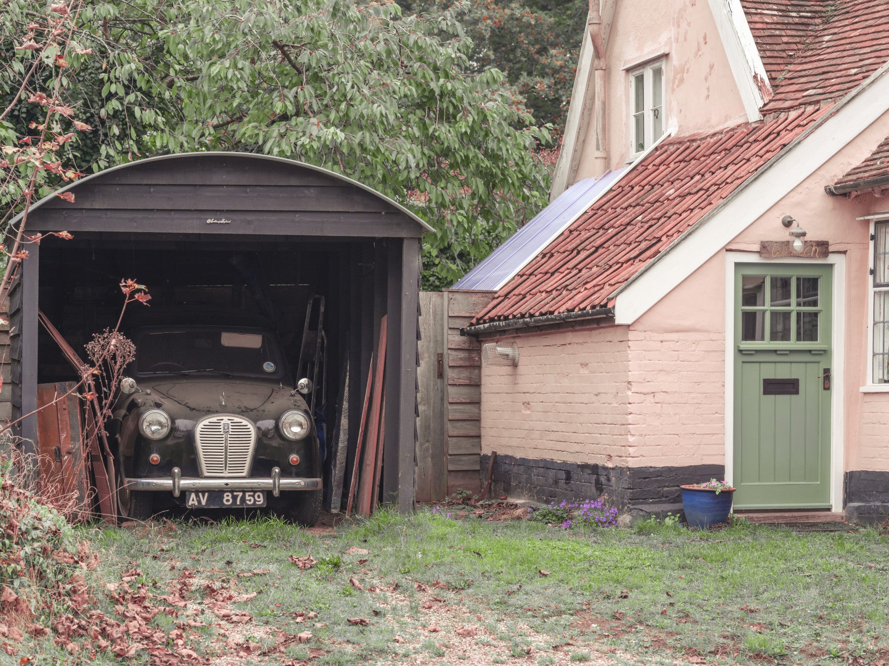 Vintage Car Hideaway Wall Mural in your room — zoomed