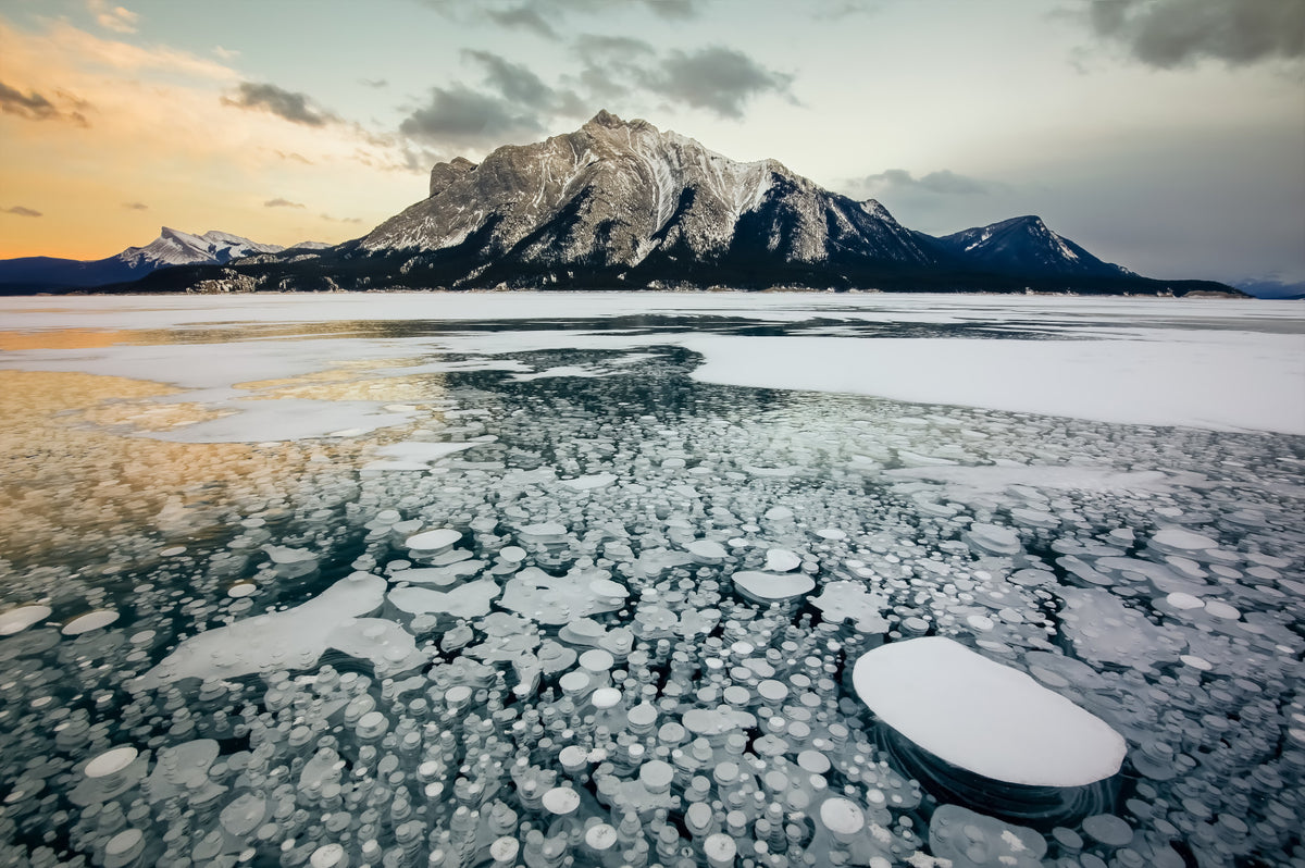 Frozen Bubbles: Mountain Vista Wall Mural -2414949 in your room — zoomed