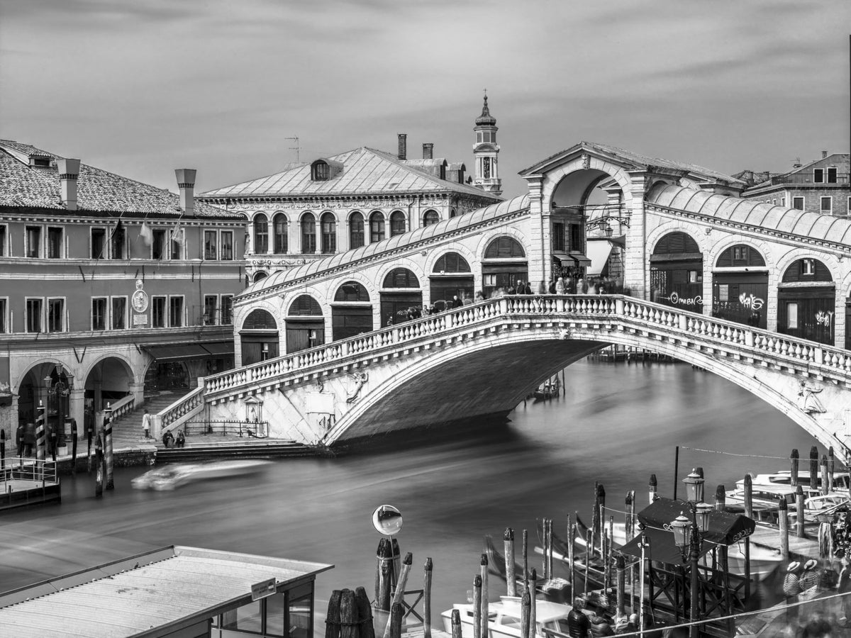 Venetian Bridge Serenity Wall Mural in your room — zoomed