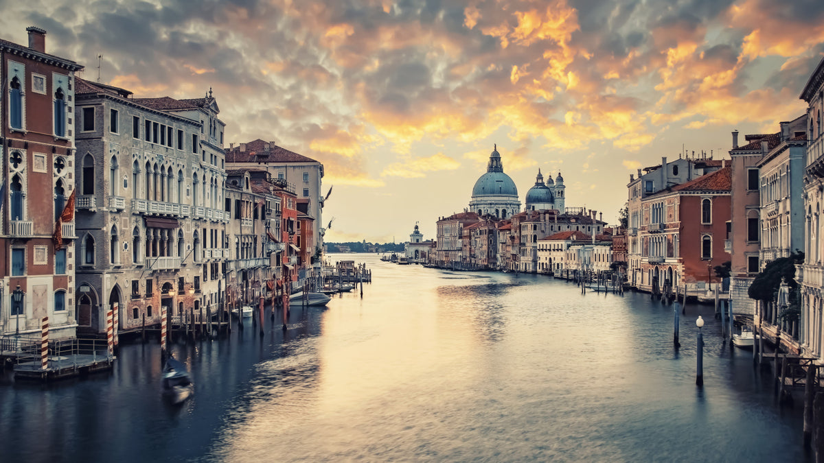 Venetian Twilight Wall Mural in your room