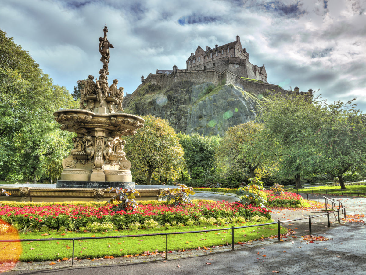 Edinburgh Castle View Wall Mural in your room — zoomed