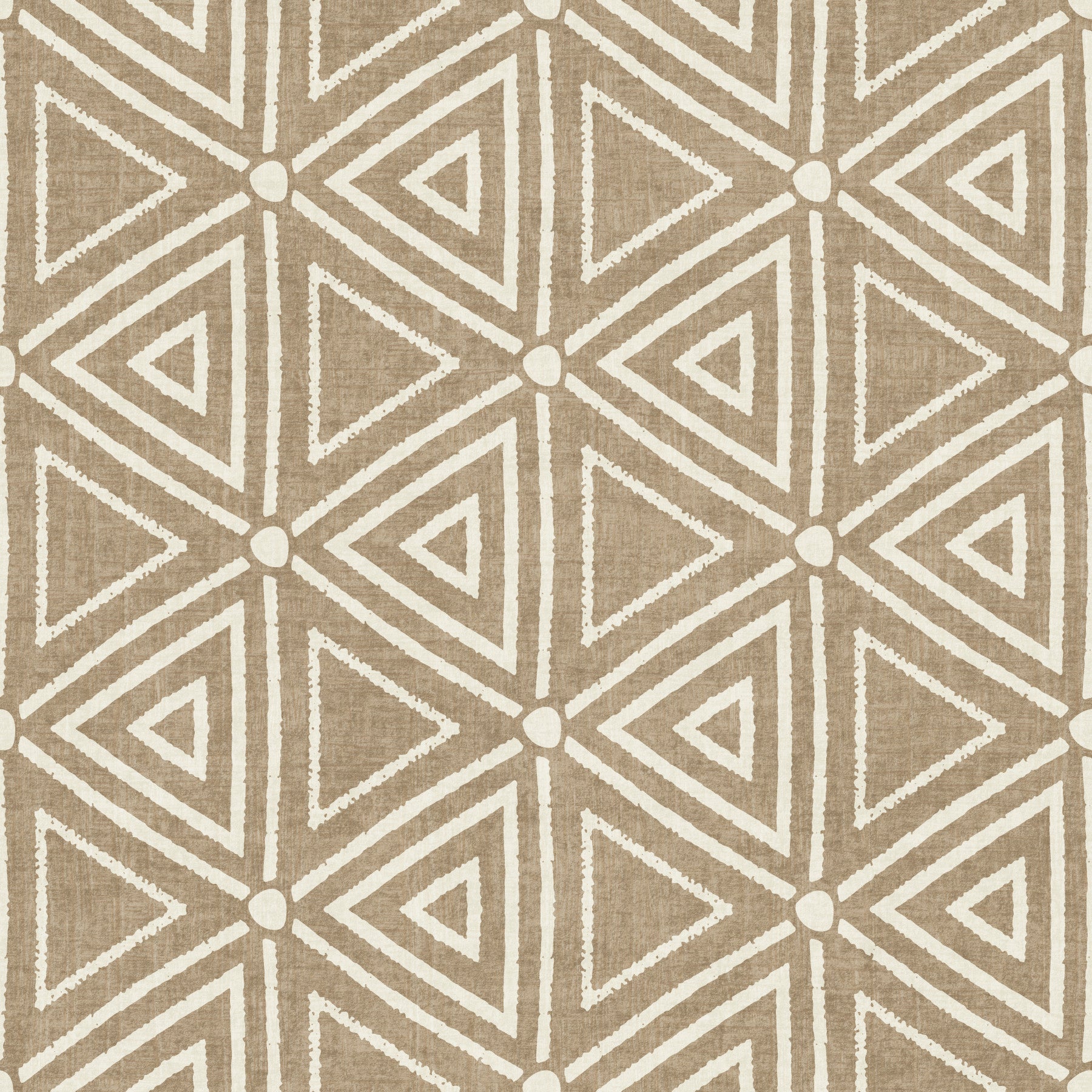 Beige triangles and cream outlines warm the living room in this Mudcloth Boho wallpaper