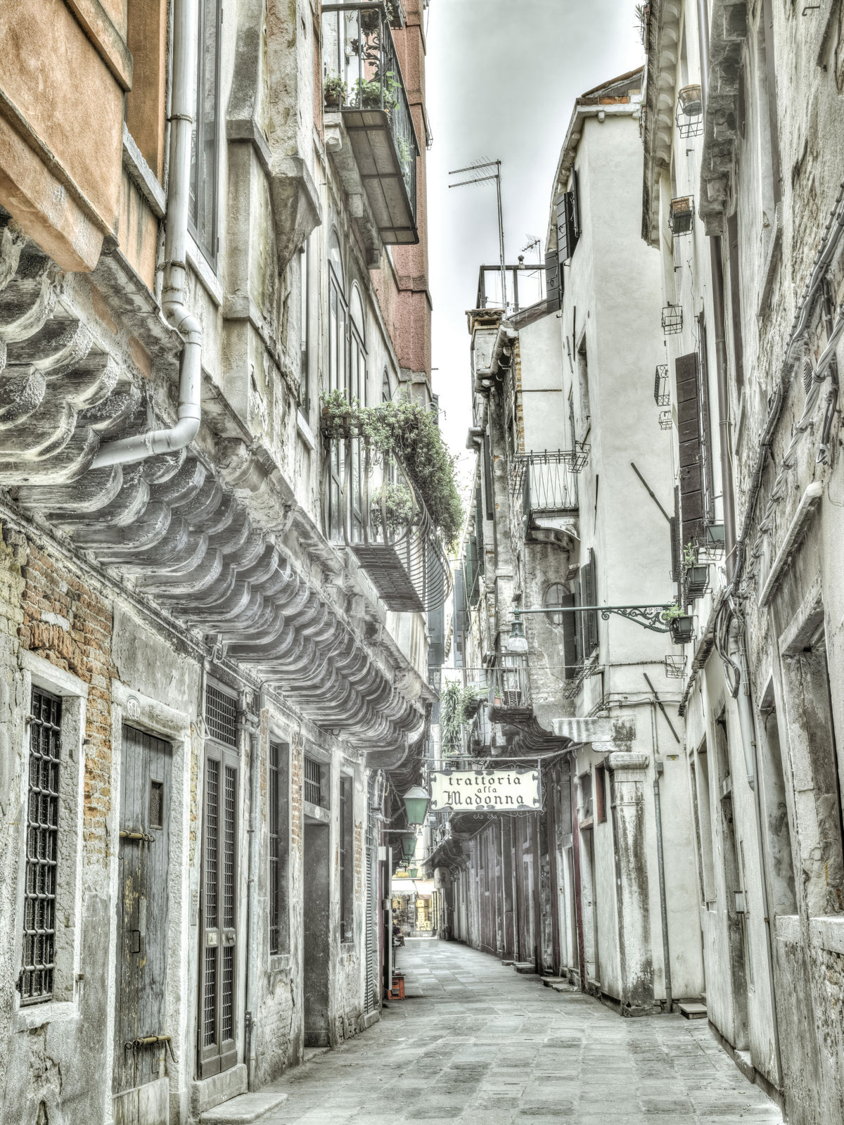 Venetian Alley Whisper Wall Mural in your room