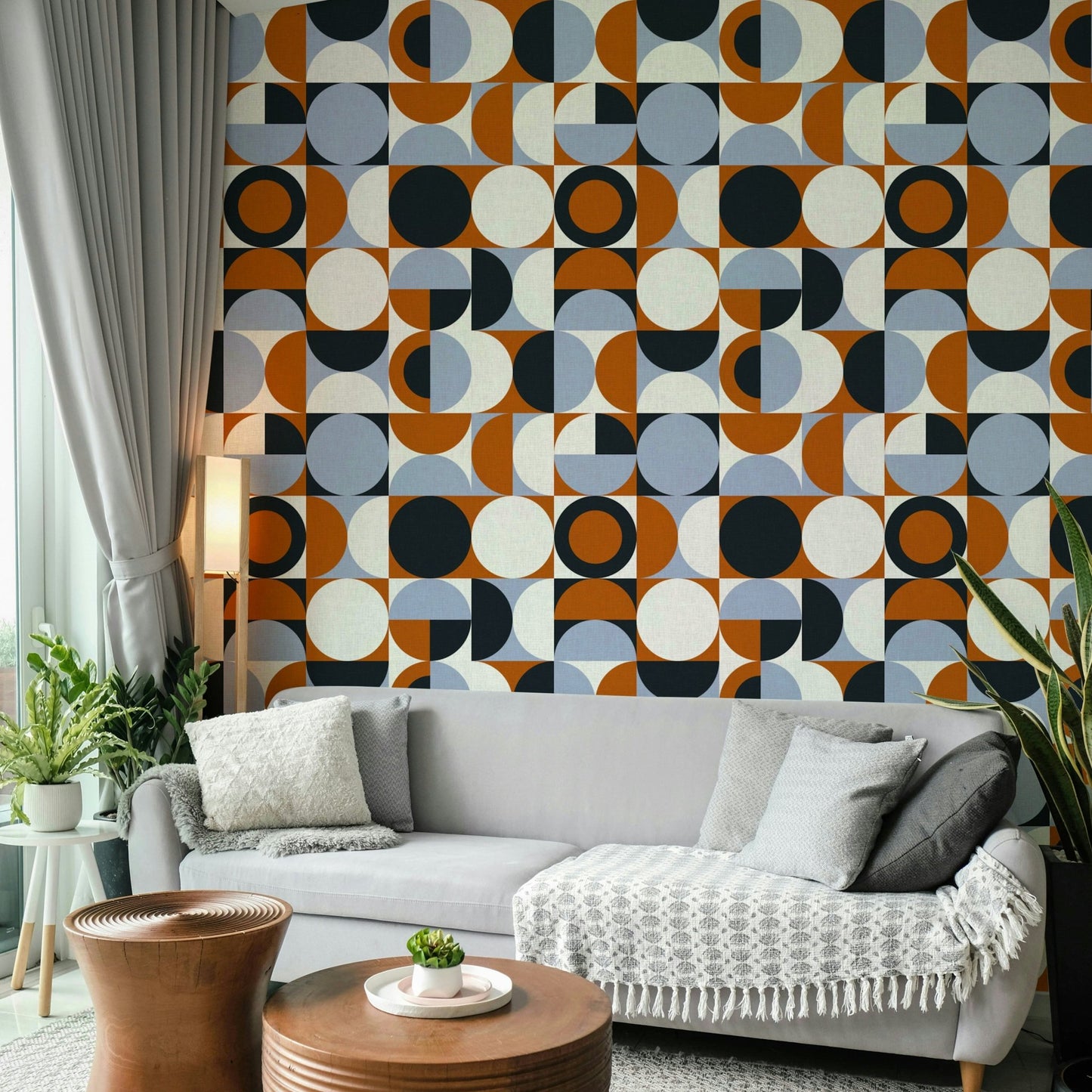 Softly blended wall pattern with artistic flair

