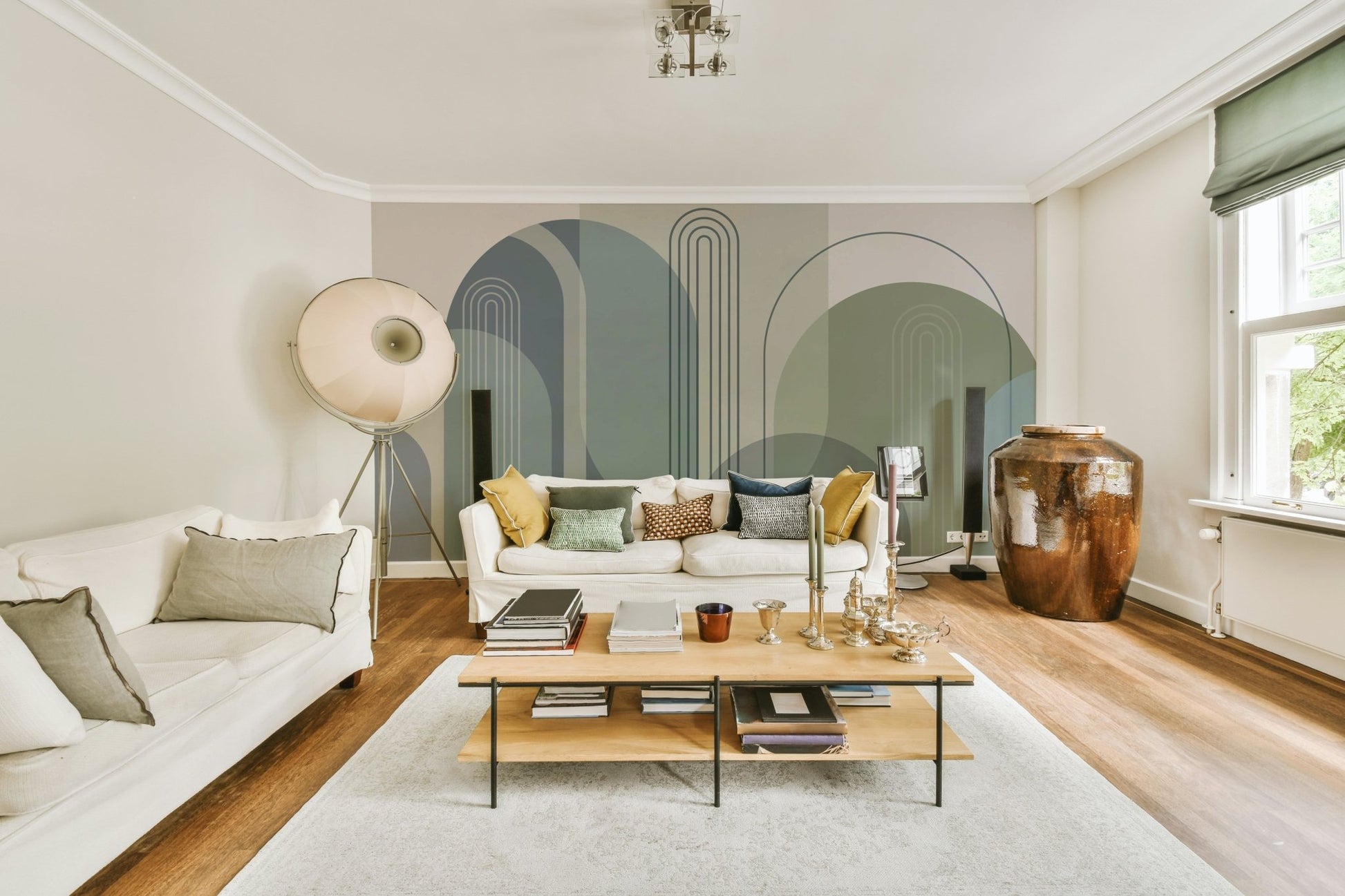 The design gives a feeling of quiet, natural beauty.

