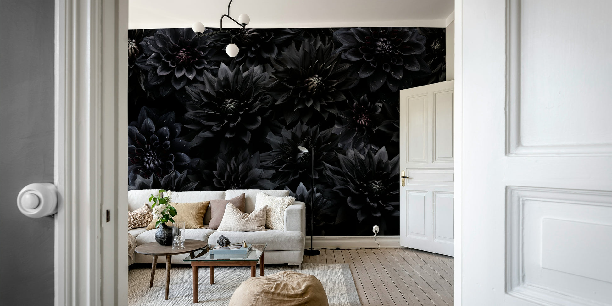 Dramatic floral wallpaper for bedrooms

