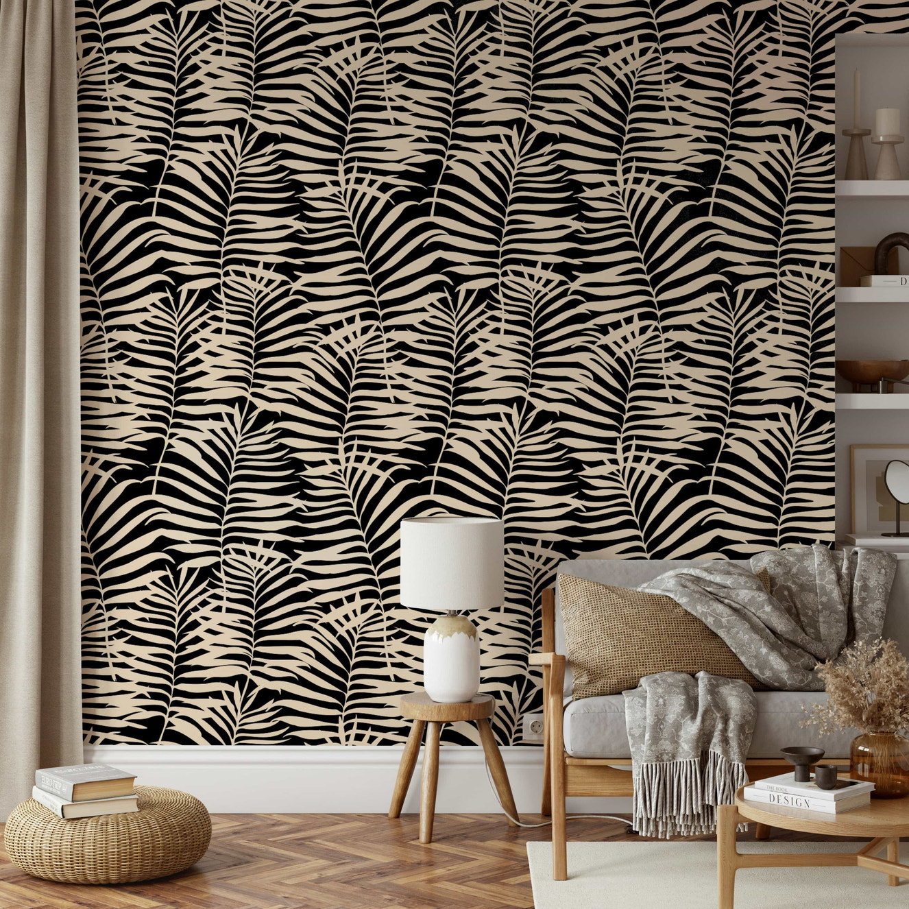 Each frond shows the fine lines of its individual leaflets.
