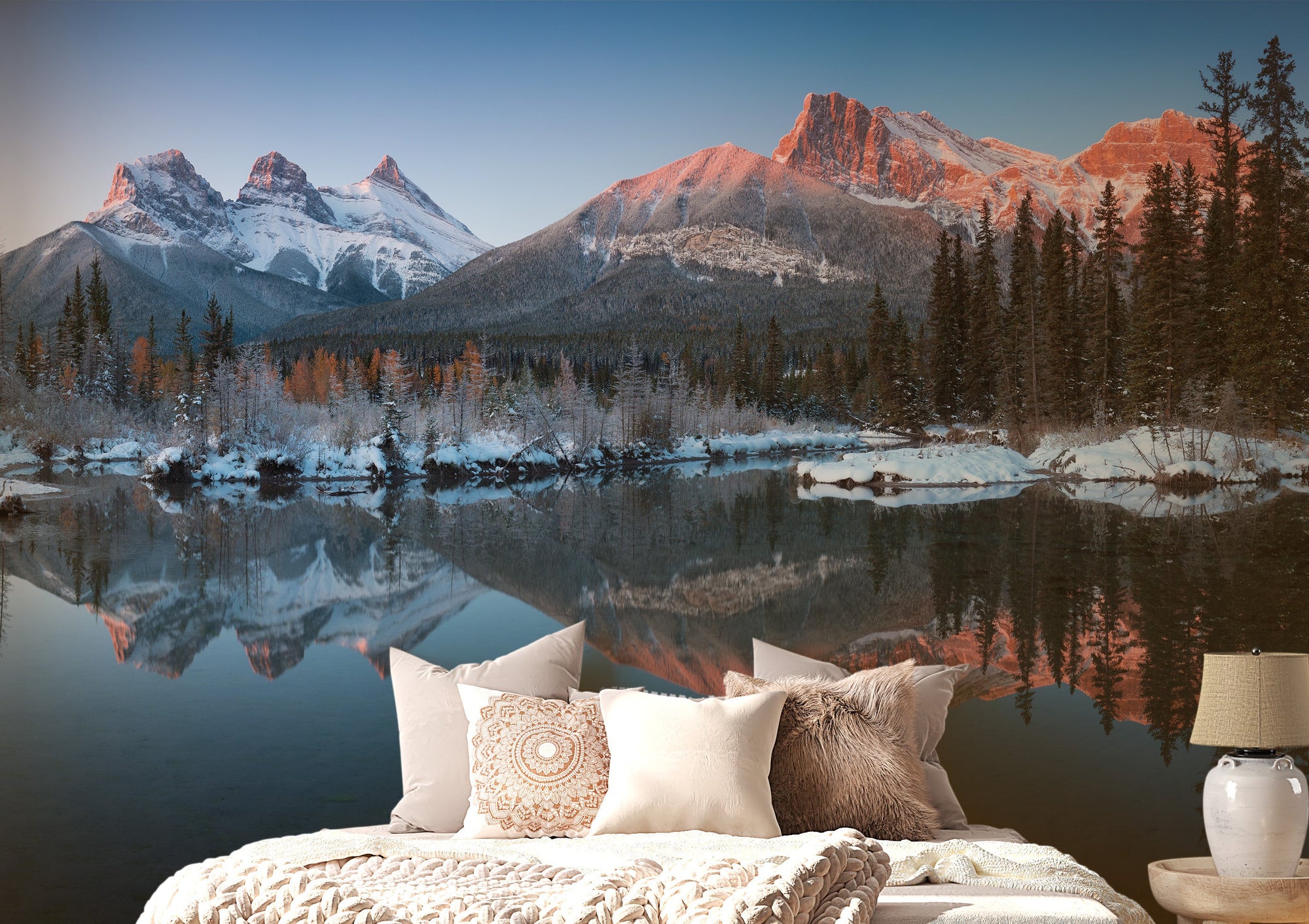 Stunning natural snow peak mountain wallpaper