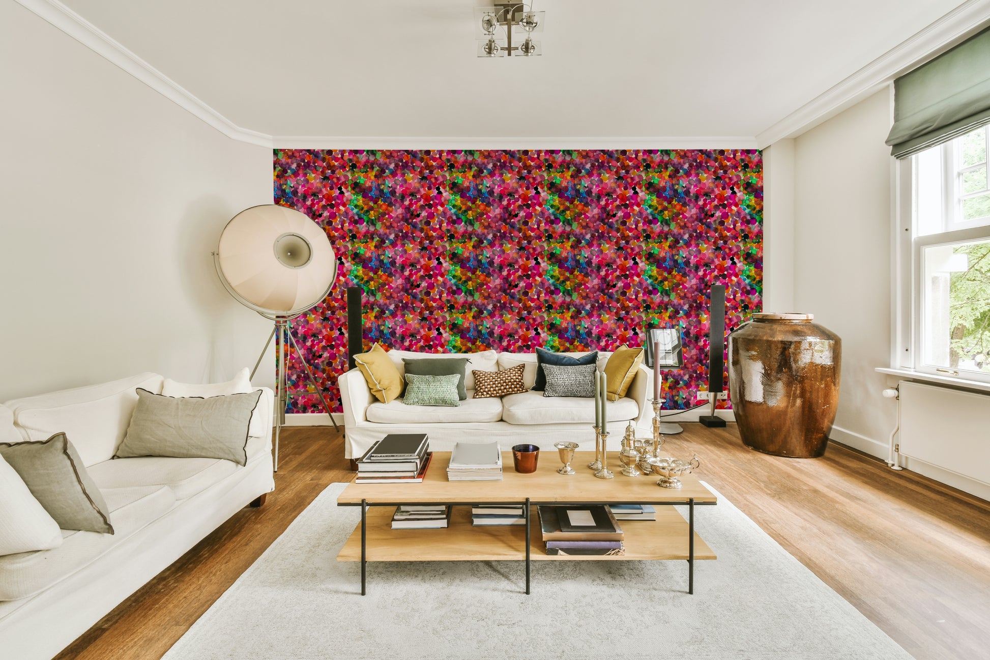 Watercolor dots wallpaper with subtle overlaps

