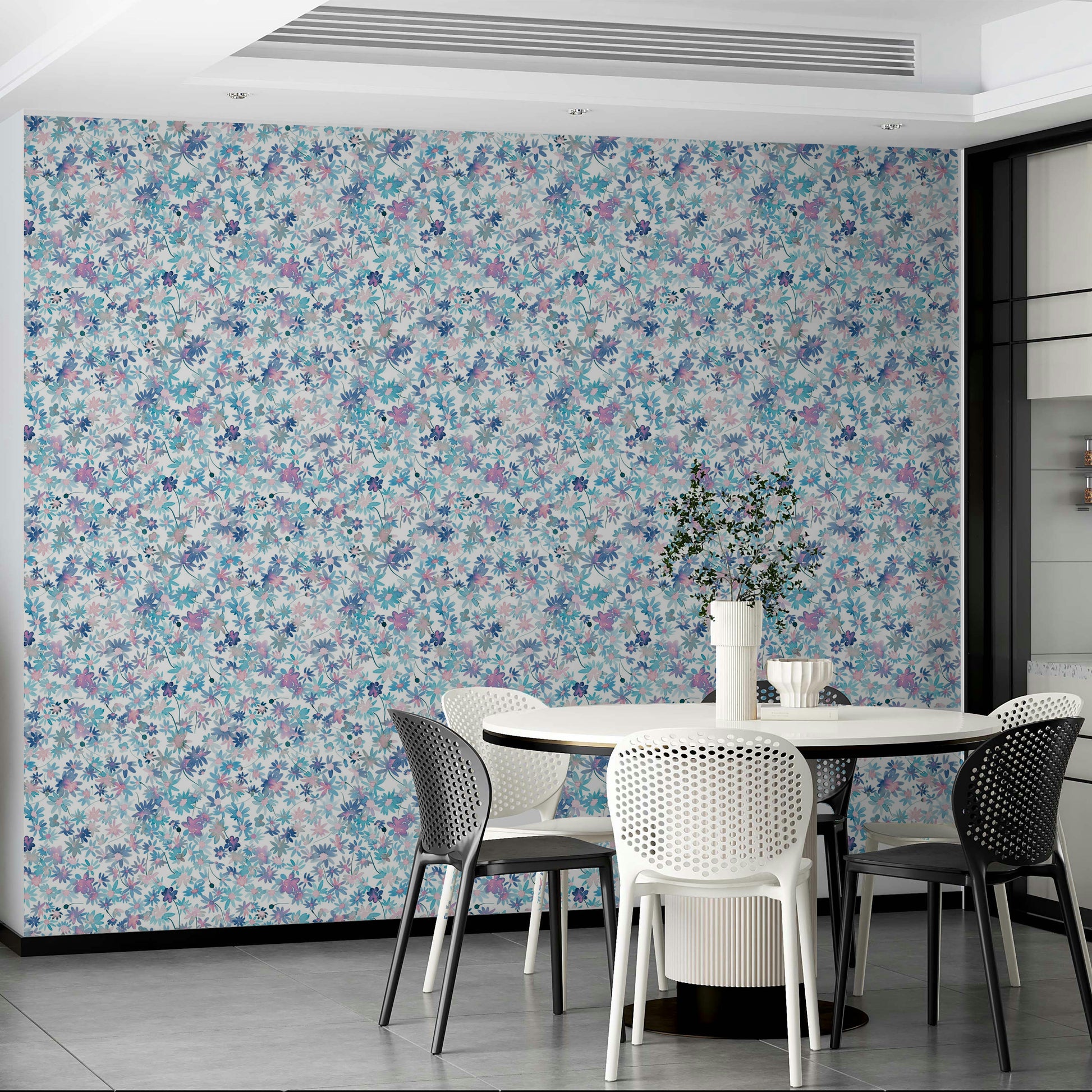 Elegant floral wallpaper with watercolor daisies

